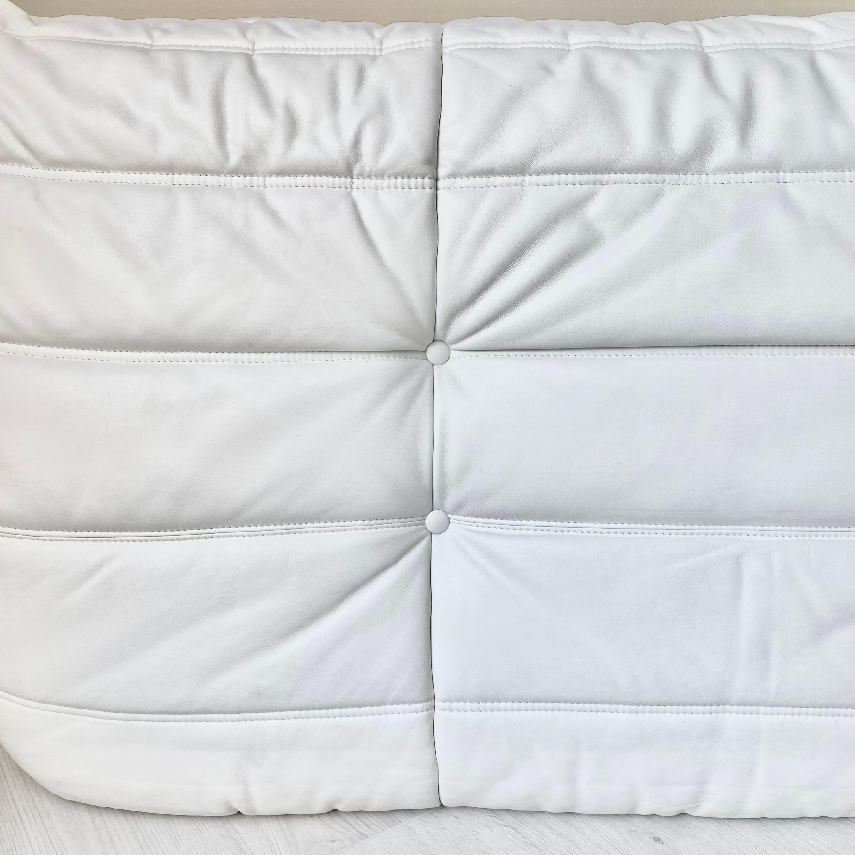 Two Seater Togo Sofa in White Leather by Ligne Roset, 1980s France For Sale 3