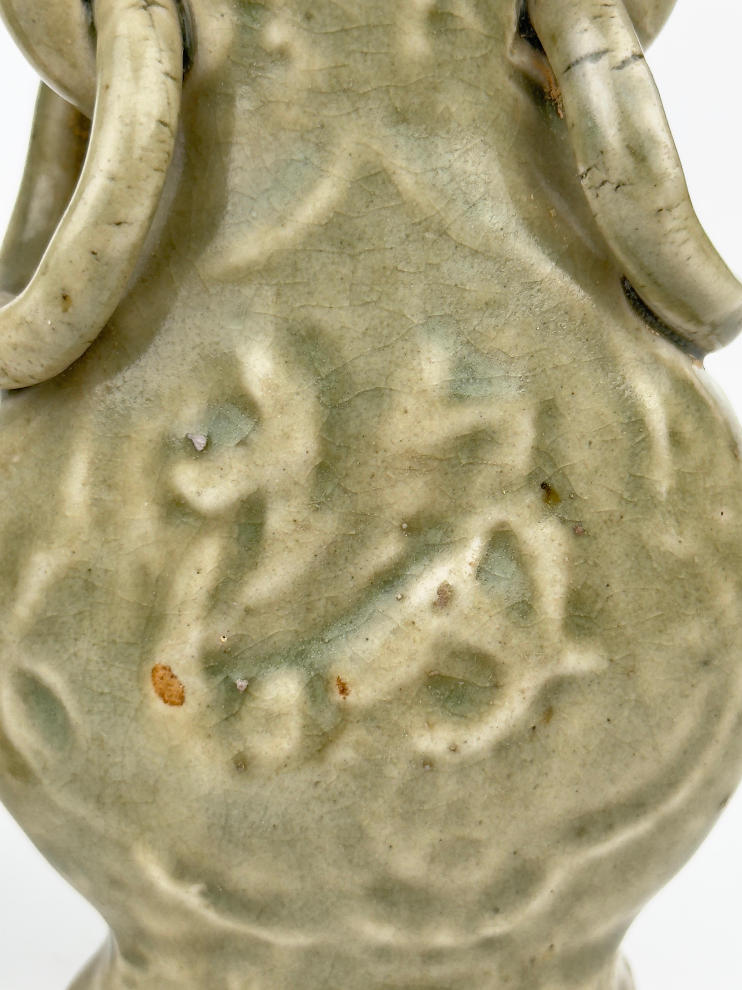 Due set di vasi Longquan Celadon modellati 'Fu Shou', dinastia Ming in vendita 2