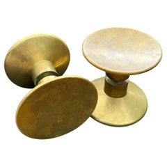 Deux ensembles de poignées de porte circulaires de taille moyenne en bronze, milieu du 20e siècle, France