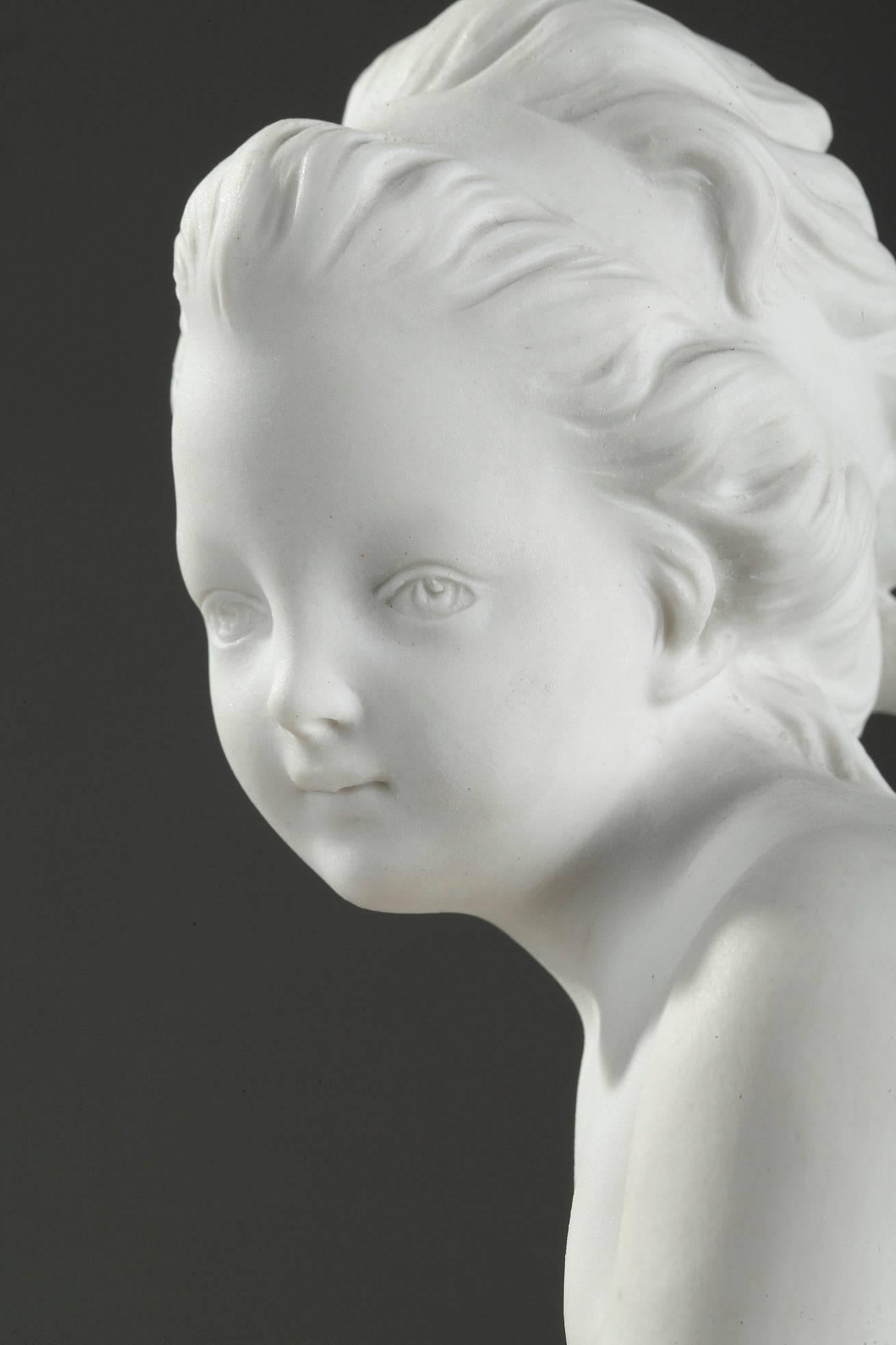 Néoclassique Deux figurines en porcelaine de Sèvres menaçant Cupidon et Psyché d'après Falconet