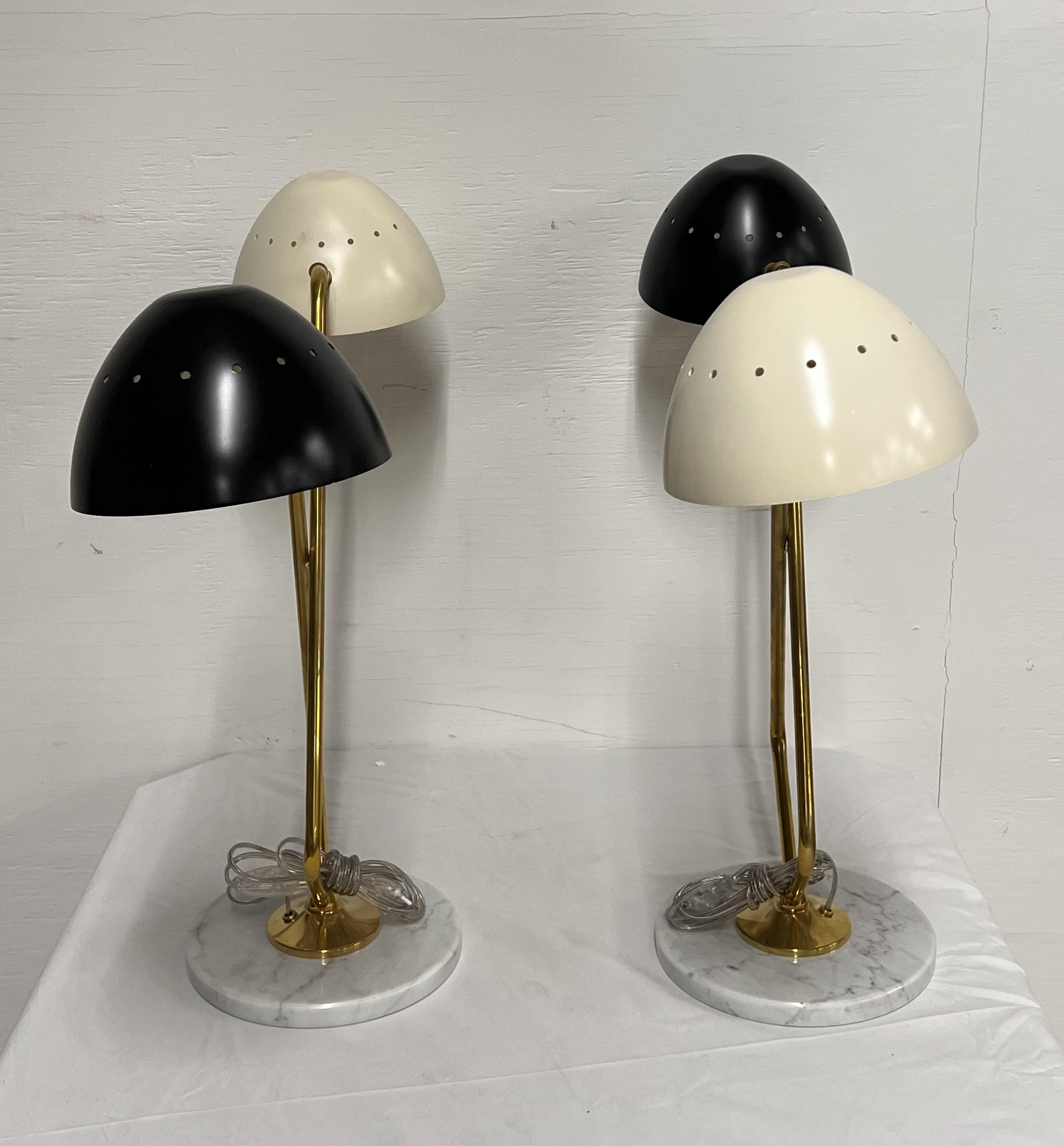 Lampe à poser à deux abat-jour en vente 2
