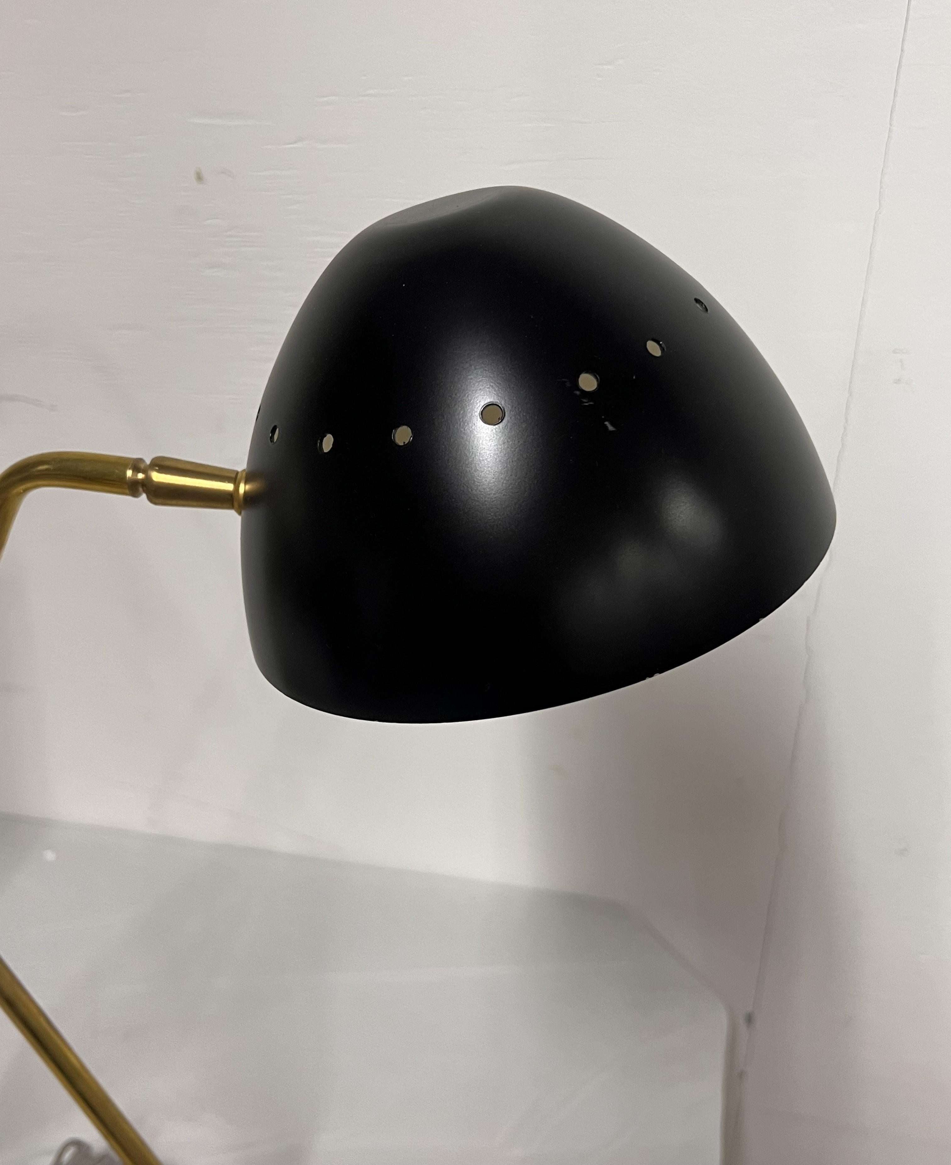 Lampe à poser à deux abat-jour en vente 4