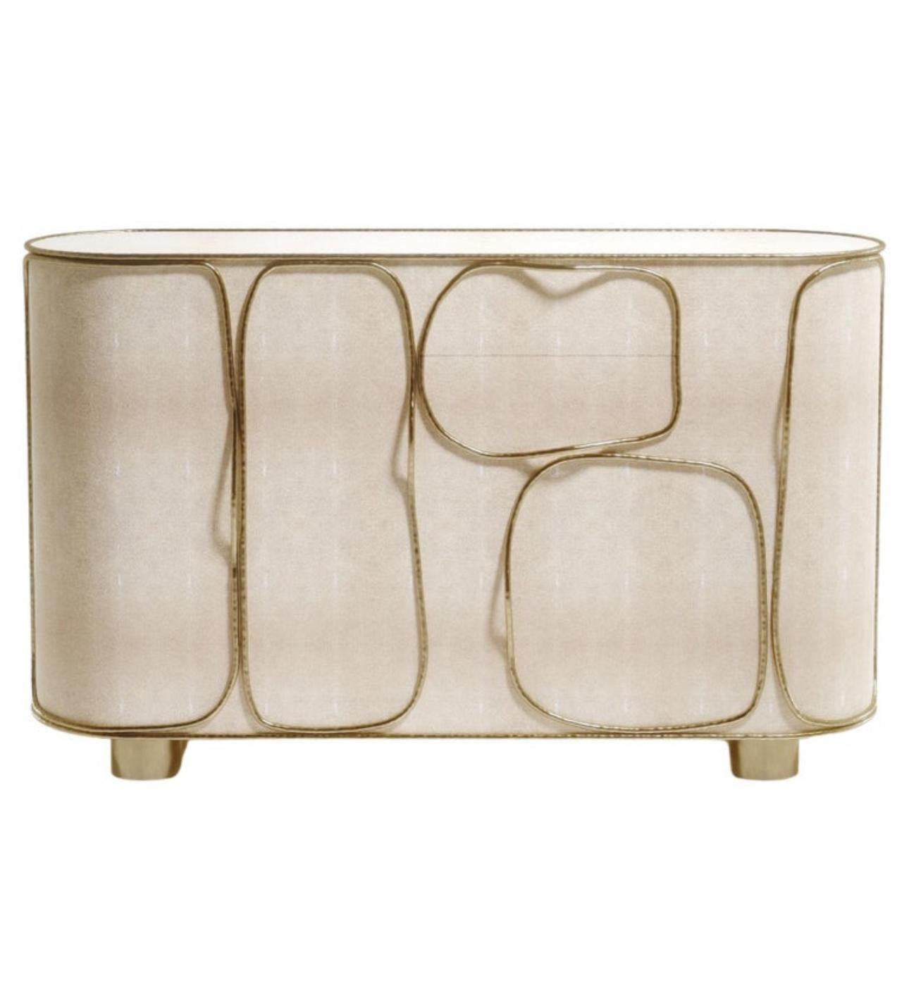 Buffet di fusione e buffet di Arianne

Tutti i pezzi di R & Y Augousti sono realizzati a mano da artigiani, rendendo ogni pezzo unico. 

Colori e dimensioni personalizzate disponibili su richiesta. 

Pulire con un panno morbido e