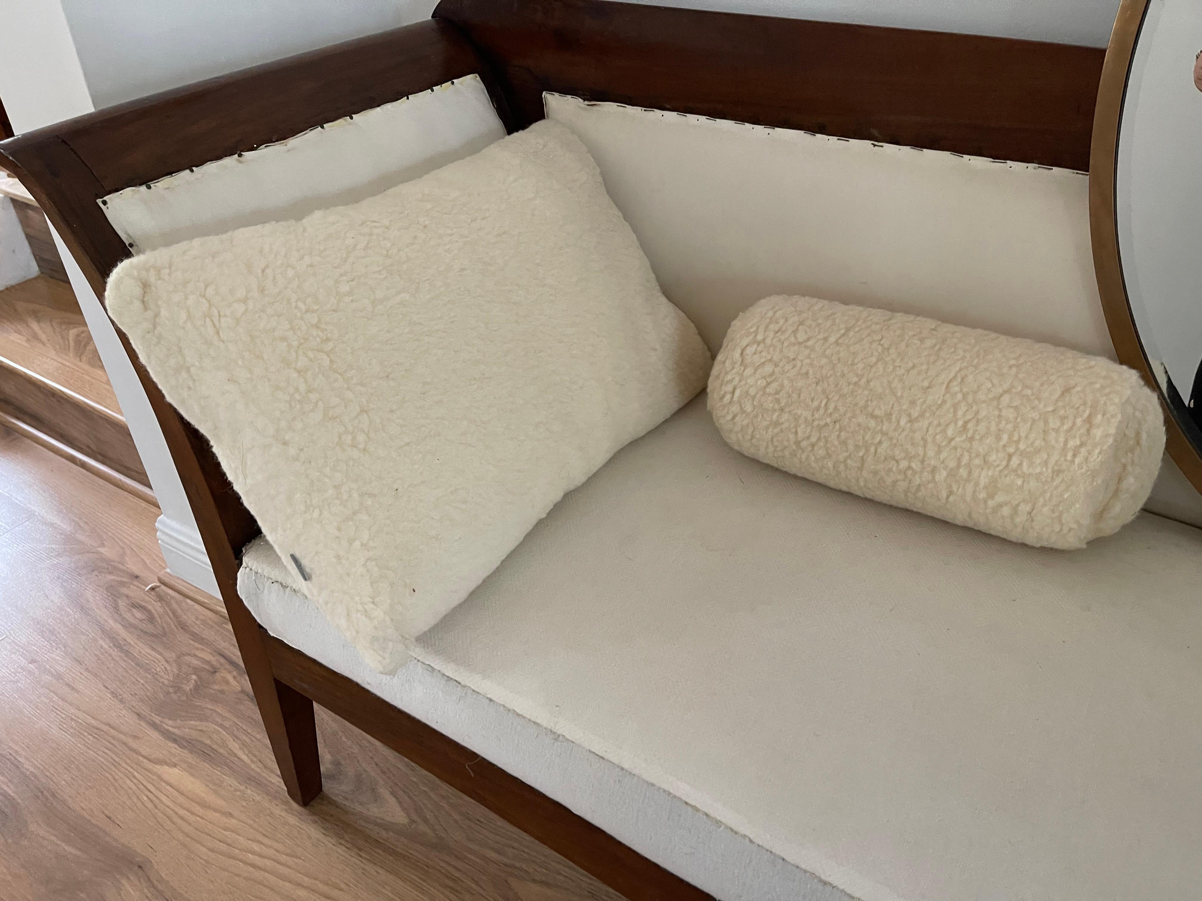 Organische Moderne Sherpa Chalet-Kissen (21. Jahrhundert und zeitgenössisch) im Angebot