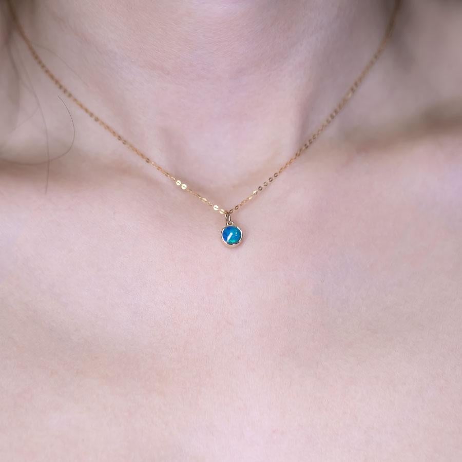 da uomo o donna Collana con ciondolo a due lati in opale australiano e malachite 14K Yellow G in vendita