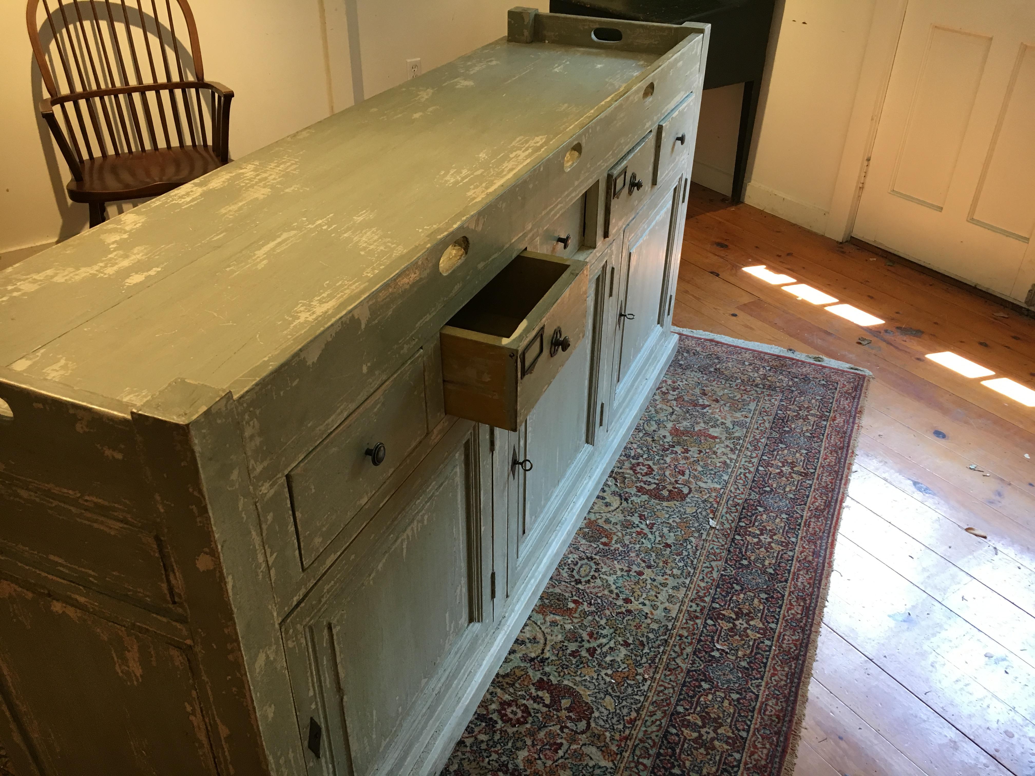 Two Sided French Restaurant Store Counter In Excellent Condition In Sheffield, MA