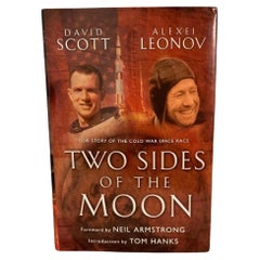 Two Sides of the Moon : Our Story of the Cold War Space Race (Les deux côtés de la lune : Notre histoire de la course à l'espace de la guerre froide), signé David Scott