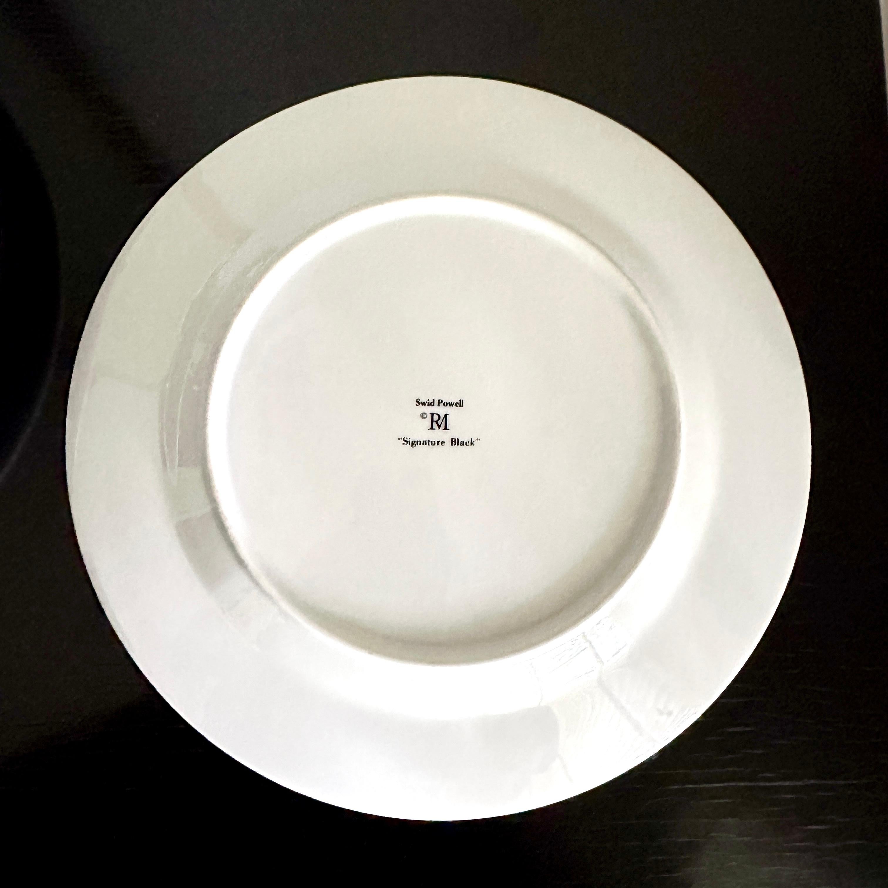 Fin du 20e siècle Deux assiettes à dîner 