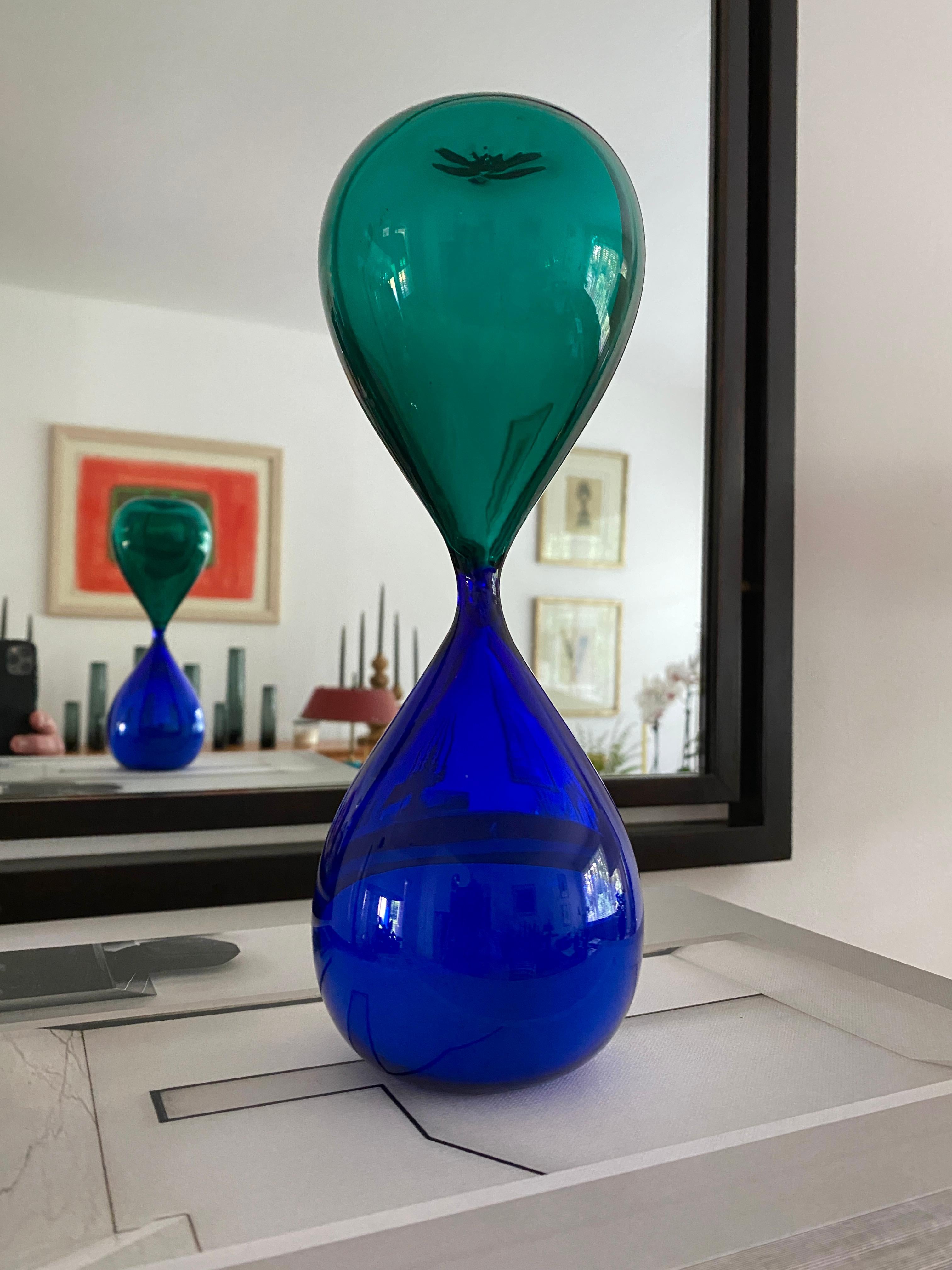 20th Century Two Signed Vintage Venini Hourglasses Designed By Paolo Venini For Venini For Sale