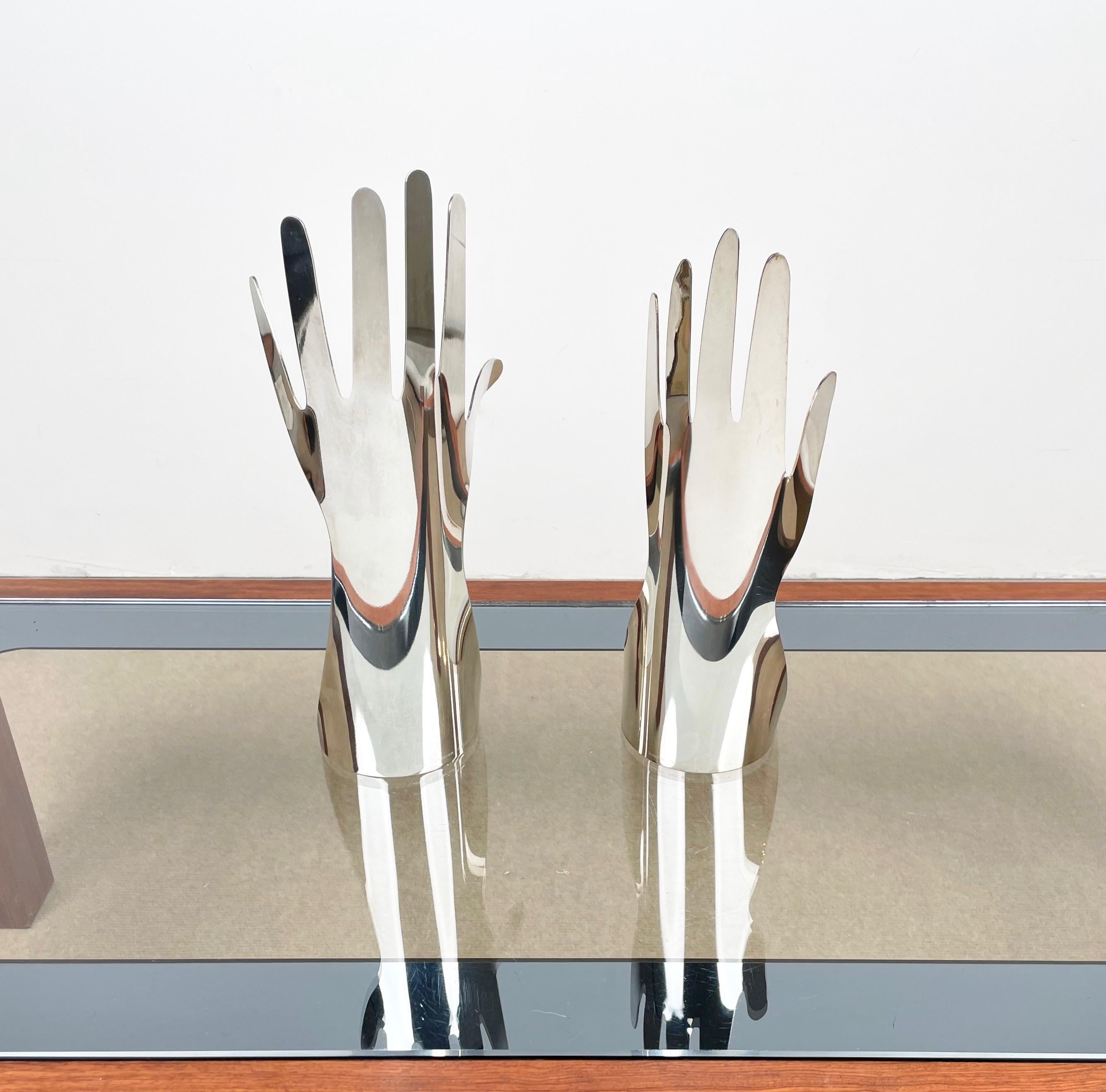Two Silvered Metal Hands by Gio Ponti for Sabattini, Italy, 1978 For Sale 2