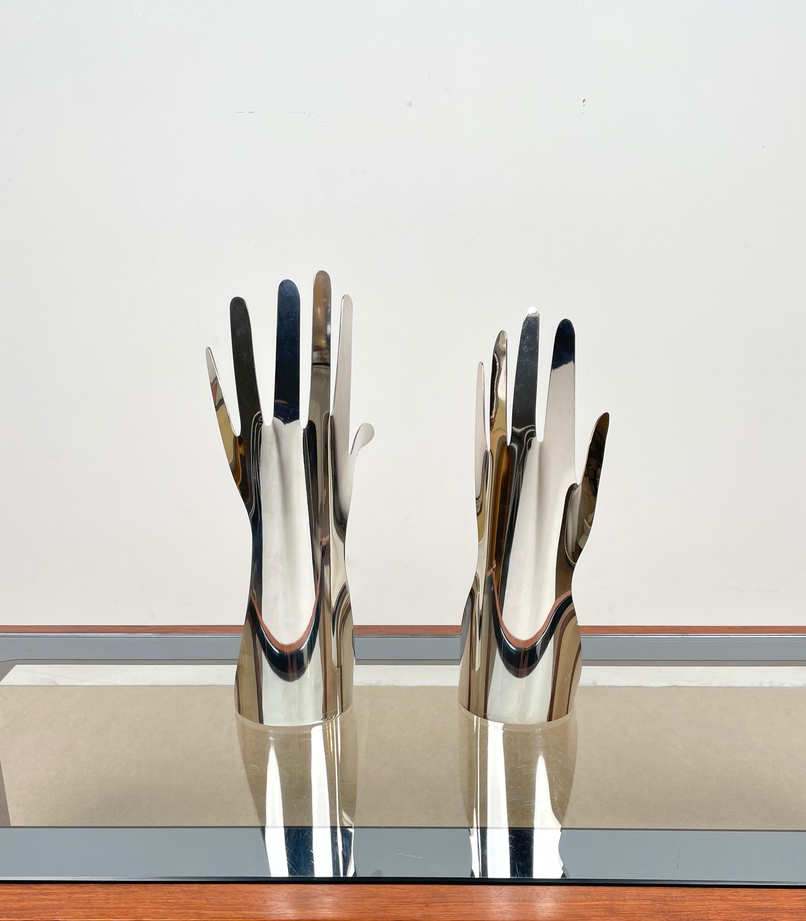 Two Silvered Metal Hands by Gio Ponti for Sabattini, Italy, 1978 For Sale 3