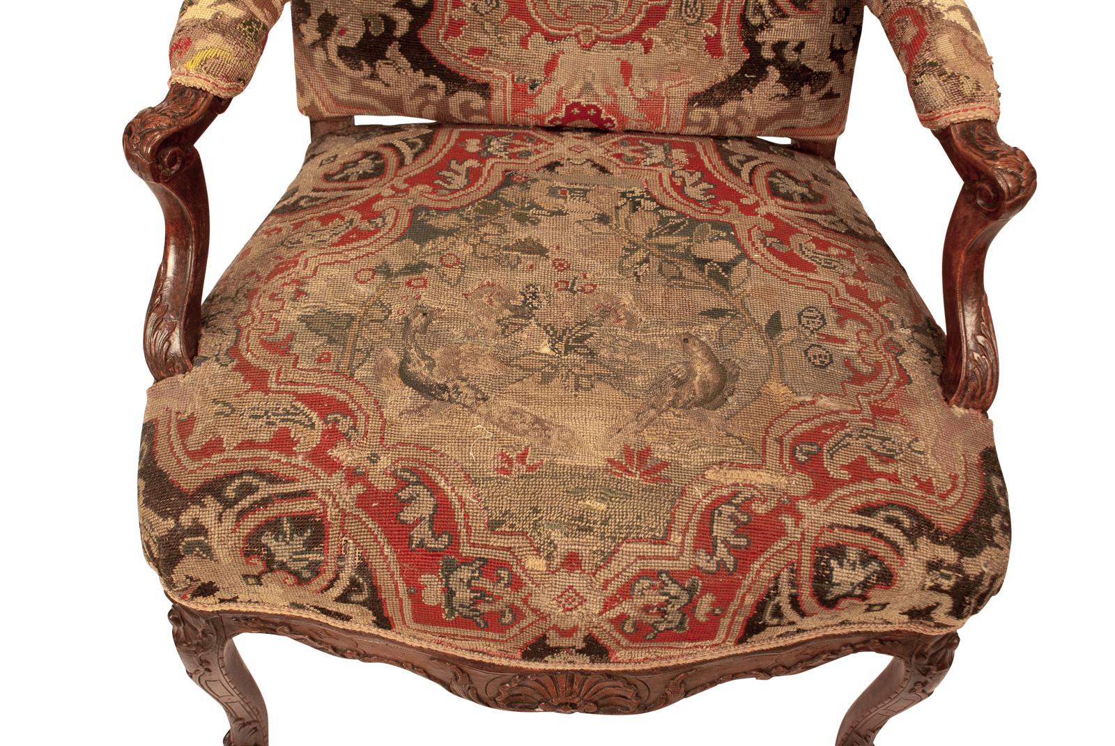 Two Similar Regence Armchairs, France, circa 1720 In Good Condition In San Francisco, CA