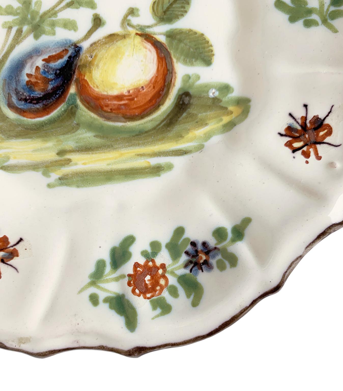 Two Small Italian Dishes Antonio Maria Coppellotti Manufacture, Lodi, Circa 1740 in vendita 1