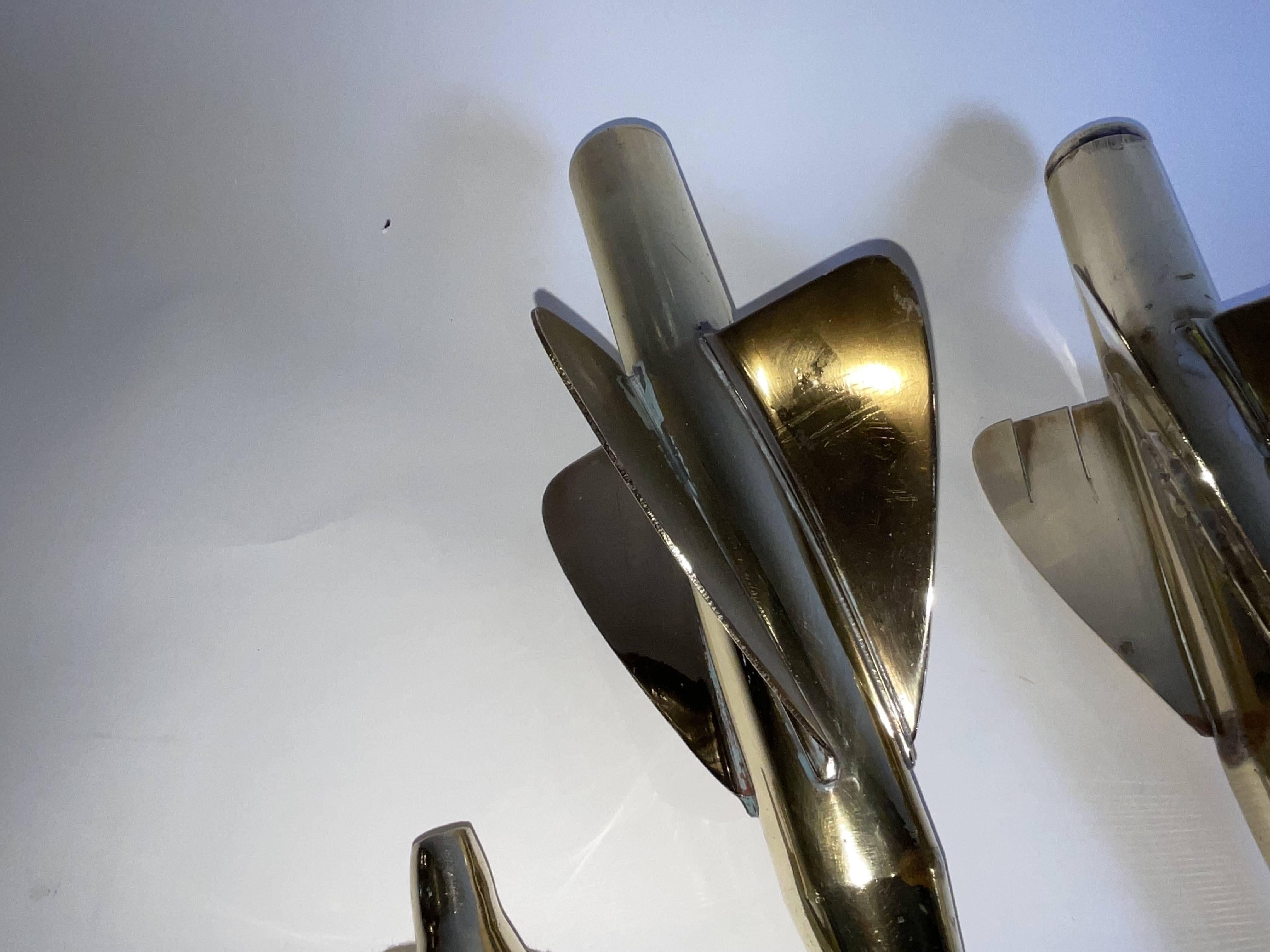 Nord-américain Deux toupies d'échafaudage en laiton massif avec accouplements en vente