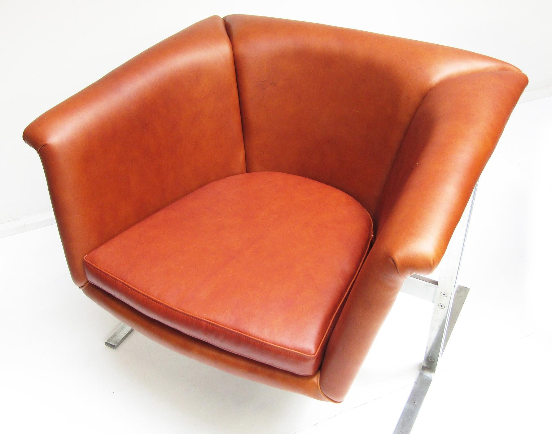 Deux chaises «042 » de Geoffrey Harcourt pour Artifort de l'Ère spatiale en vente 2