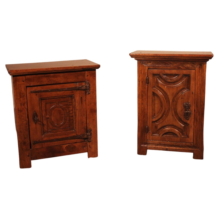 Two Spanish Nightstands In Walnut From The 17th Century For Sale at 1stDibs