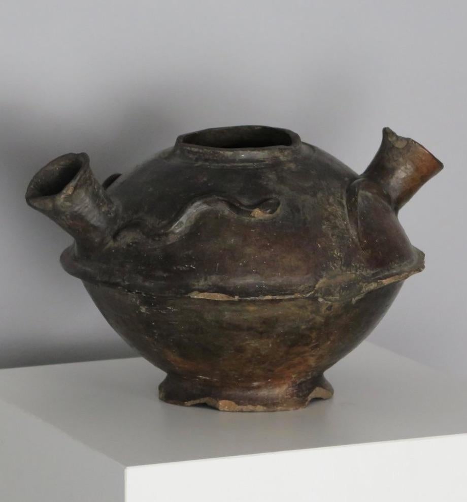 African Two-Spouted Terracotta Canari Vessel For Sale
