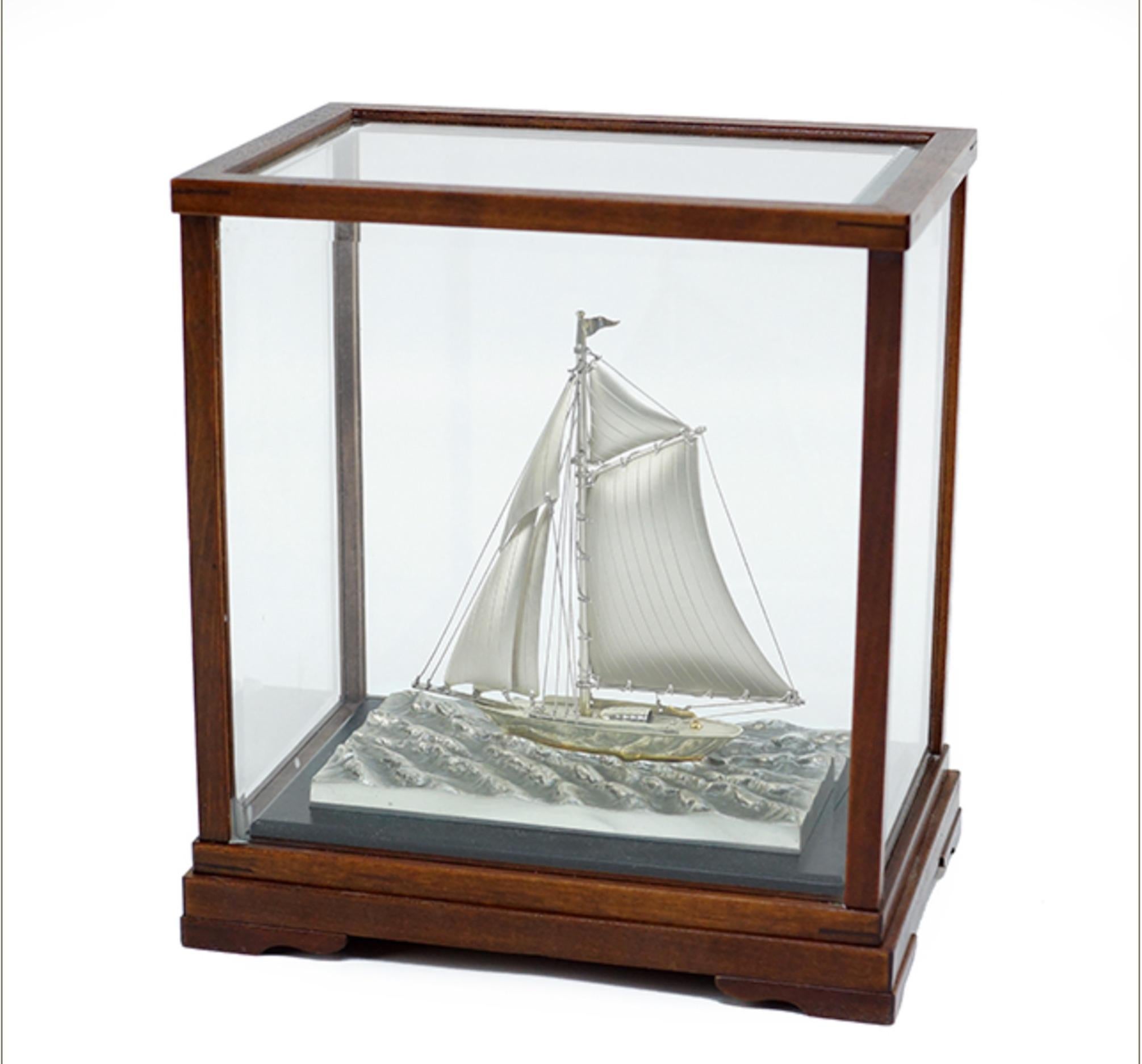 3 Sterling Silber Voll Mast Schiffe in Glas und ebonisiertem Holz Gehäuse Preis pro s im Angebot 2