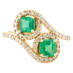 Anneau de mariage à deux pierres en or jaune massif (Emerald Halo Wedding Ring)