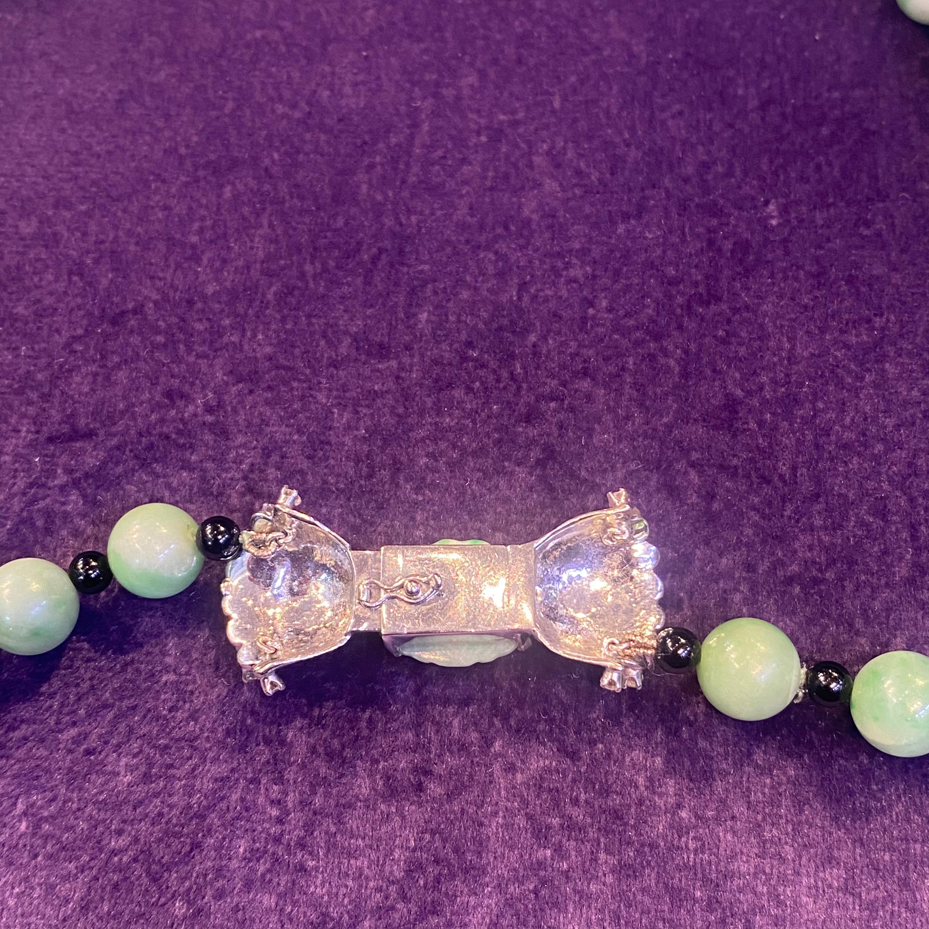 Zweireihige Jade & Onyx Perlenkette  im Angebot 6