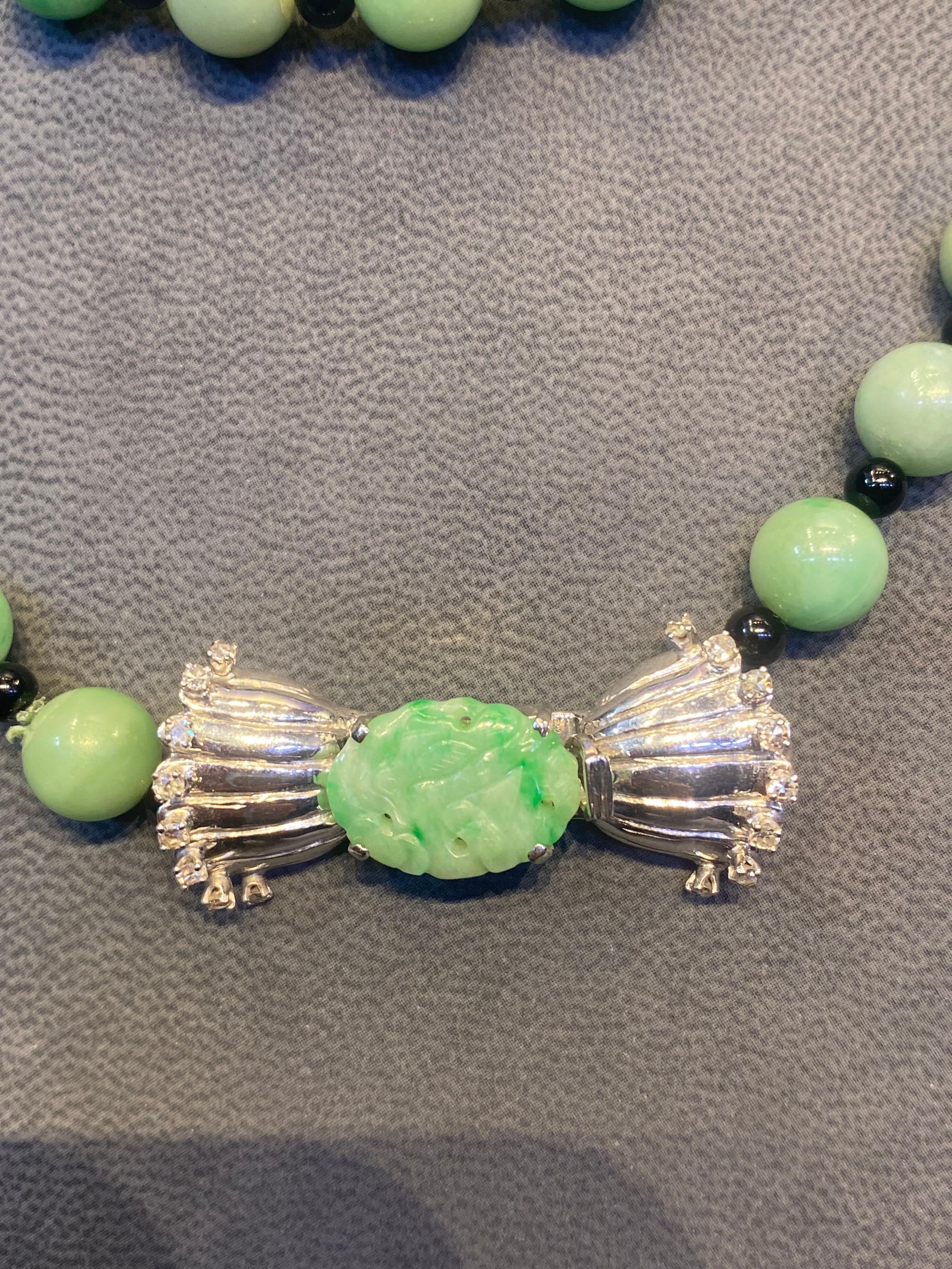 Two Strand Jade & Onyx Bead Necklace  For Sale 8