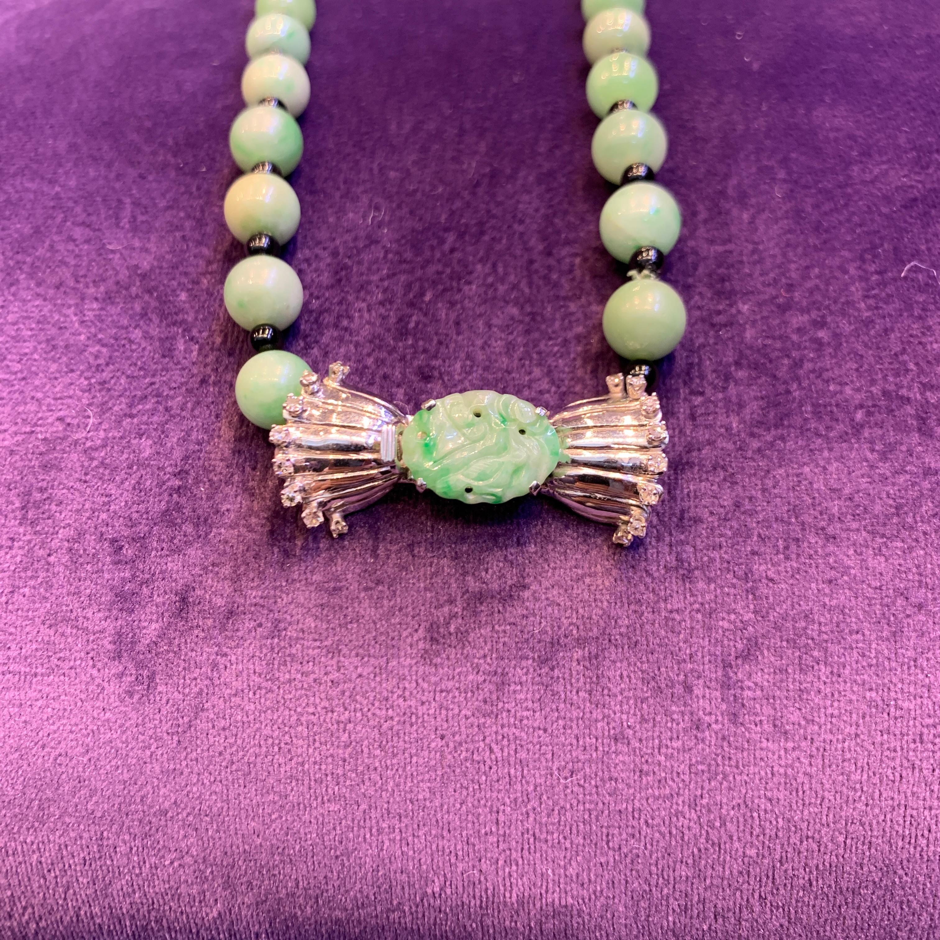 Collier de perles de jade et d'onyx à deux brins  en vente 2