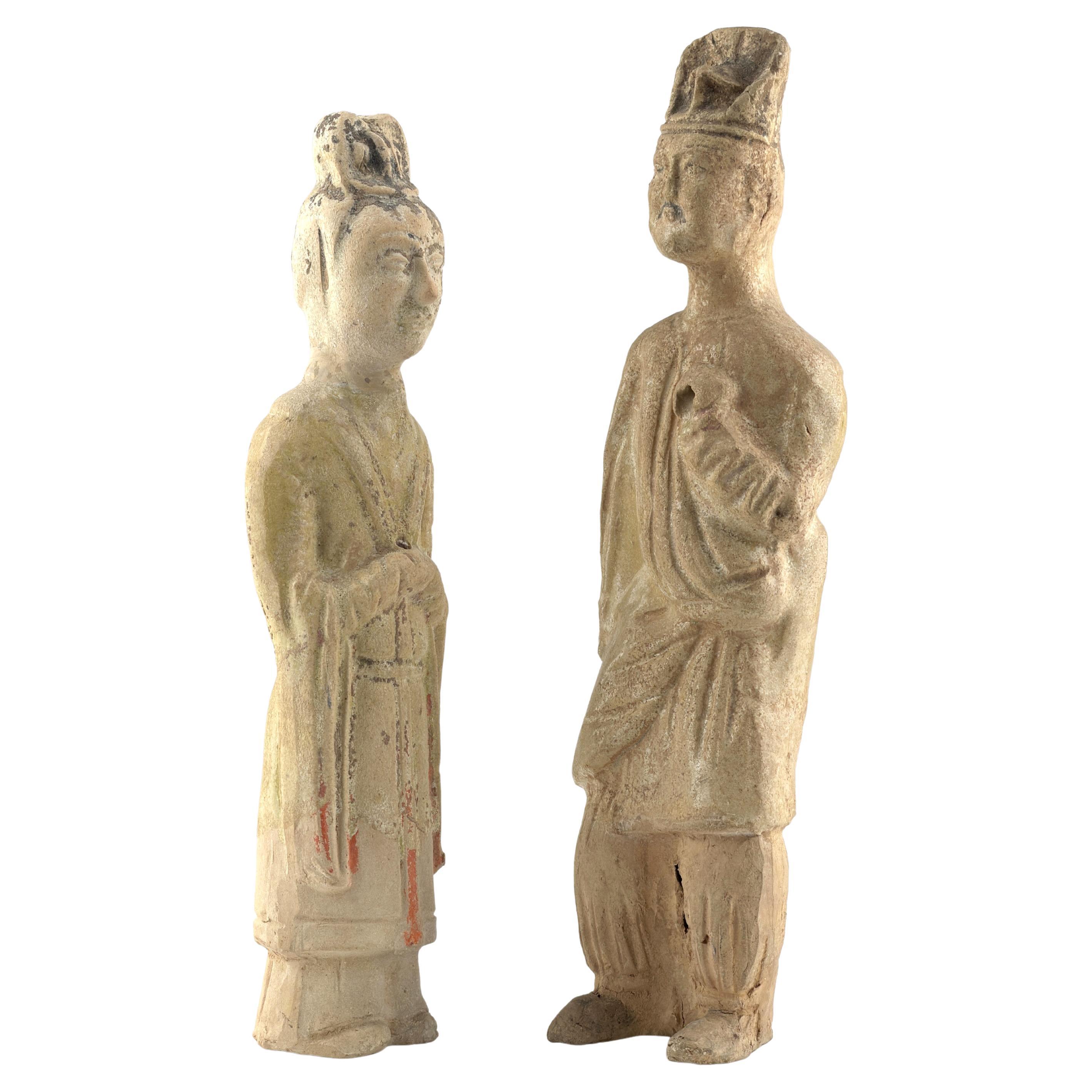 Two Straw-Glazed Pottery Figures of Court, Sui-Tang dynasty in vendita