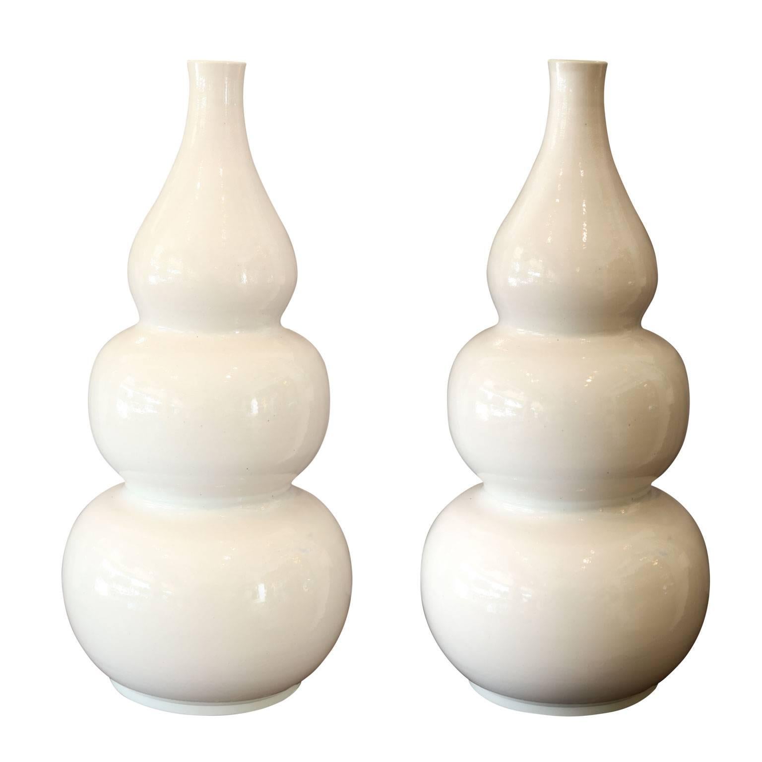 American Two Substantial Vintage White Gourd-Shape Vases For Sale