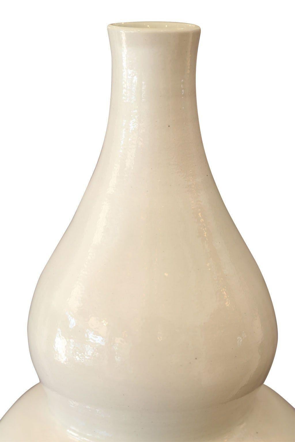 Mid-Century moderno Due sostanziosi vasi a forma di zucca bianchi d'epoca in vendita