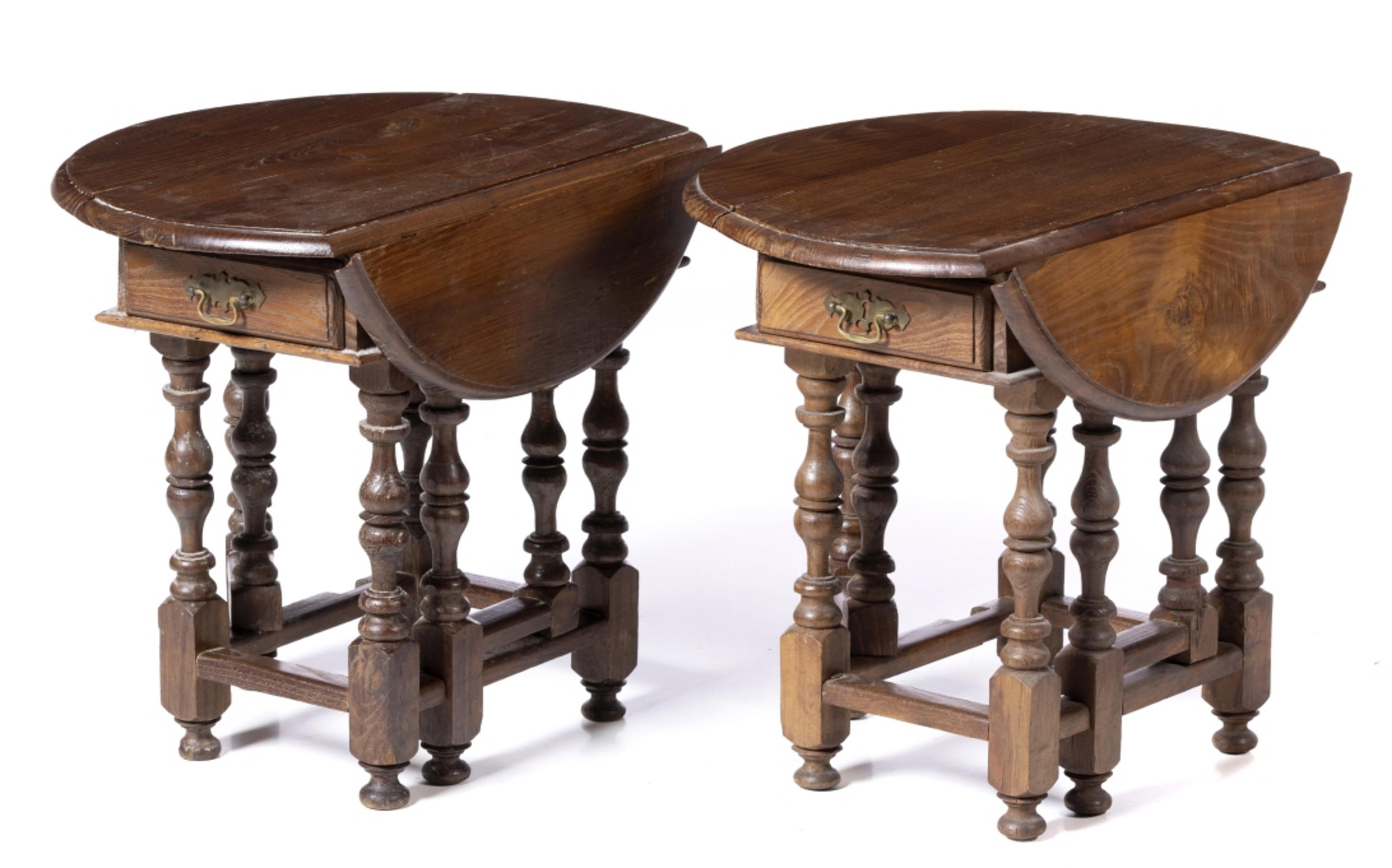 20th Century TWO SUPPORT TABLES  Portuguese, from the 20th century. For Sale