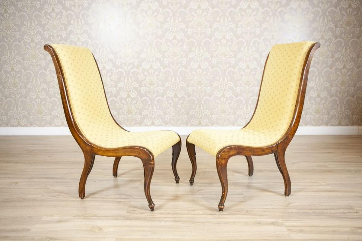 Dos Sillones Cisne con Tapicería Amarilla, Finales S. XIX en venta 2
