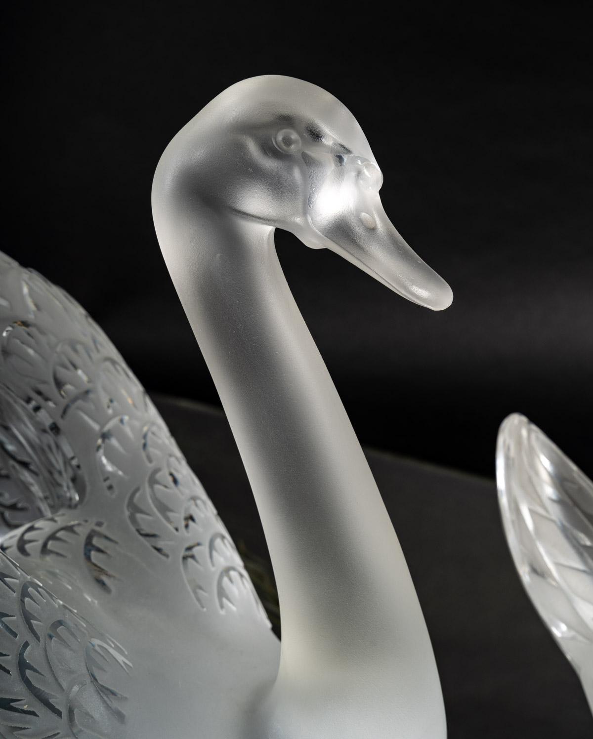 Two Swans be Lalique France 1