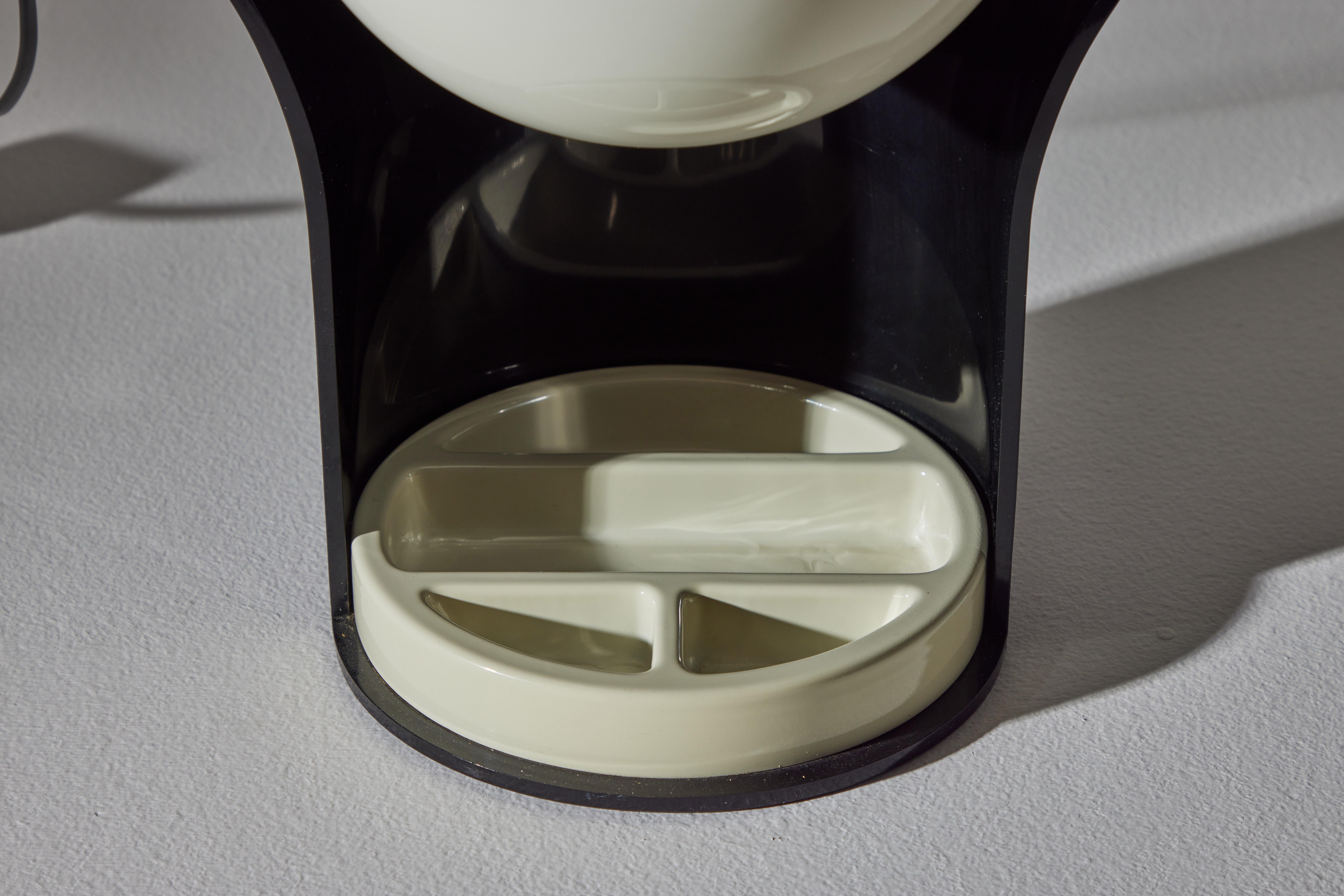 Tischlampen von Vico Magistretti für Artemide im Angebot 3