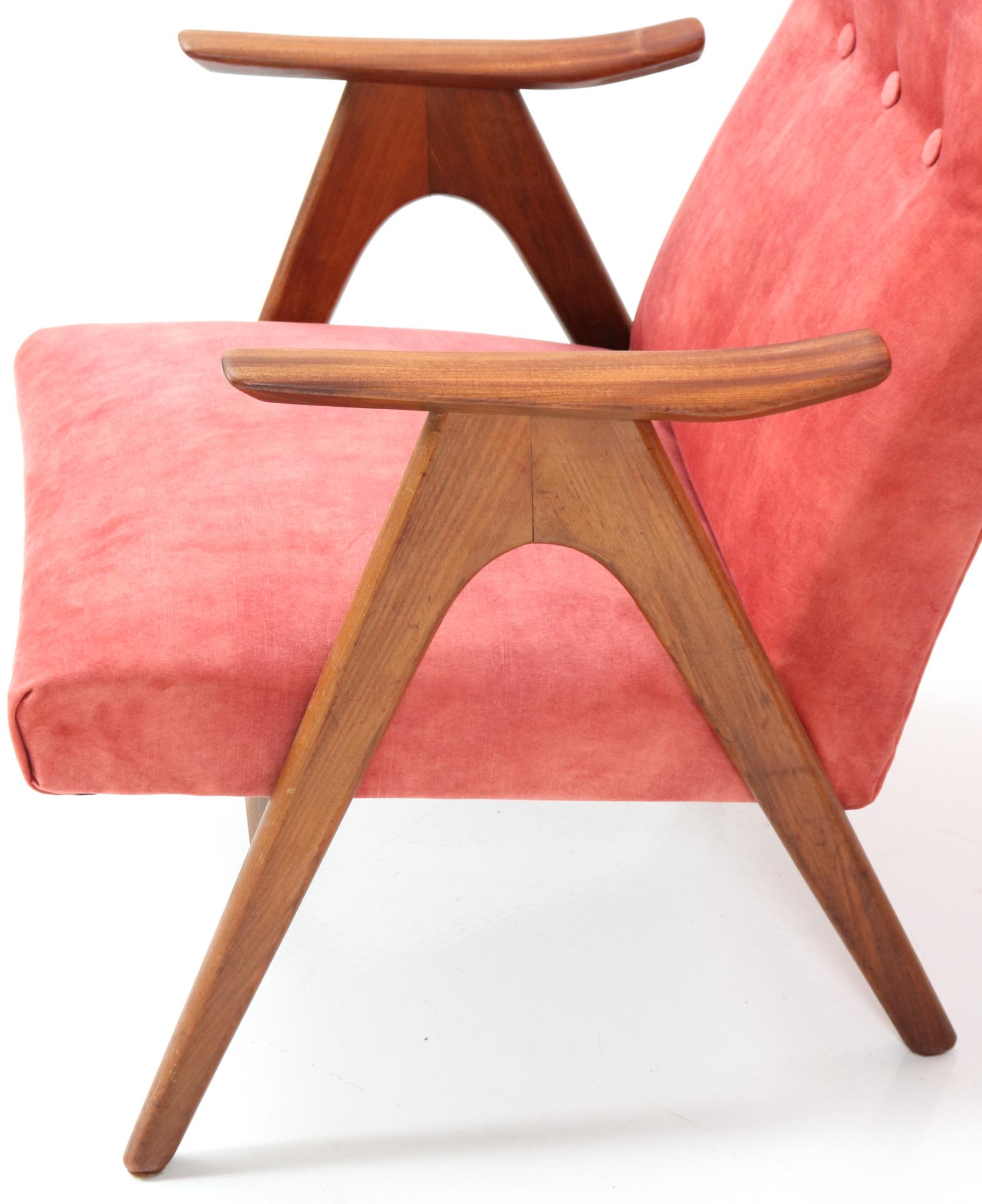 Two Teak Mid-Century Modern Lounge Chairs, 1960s 2
