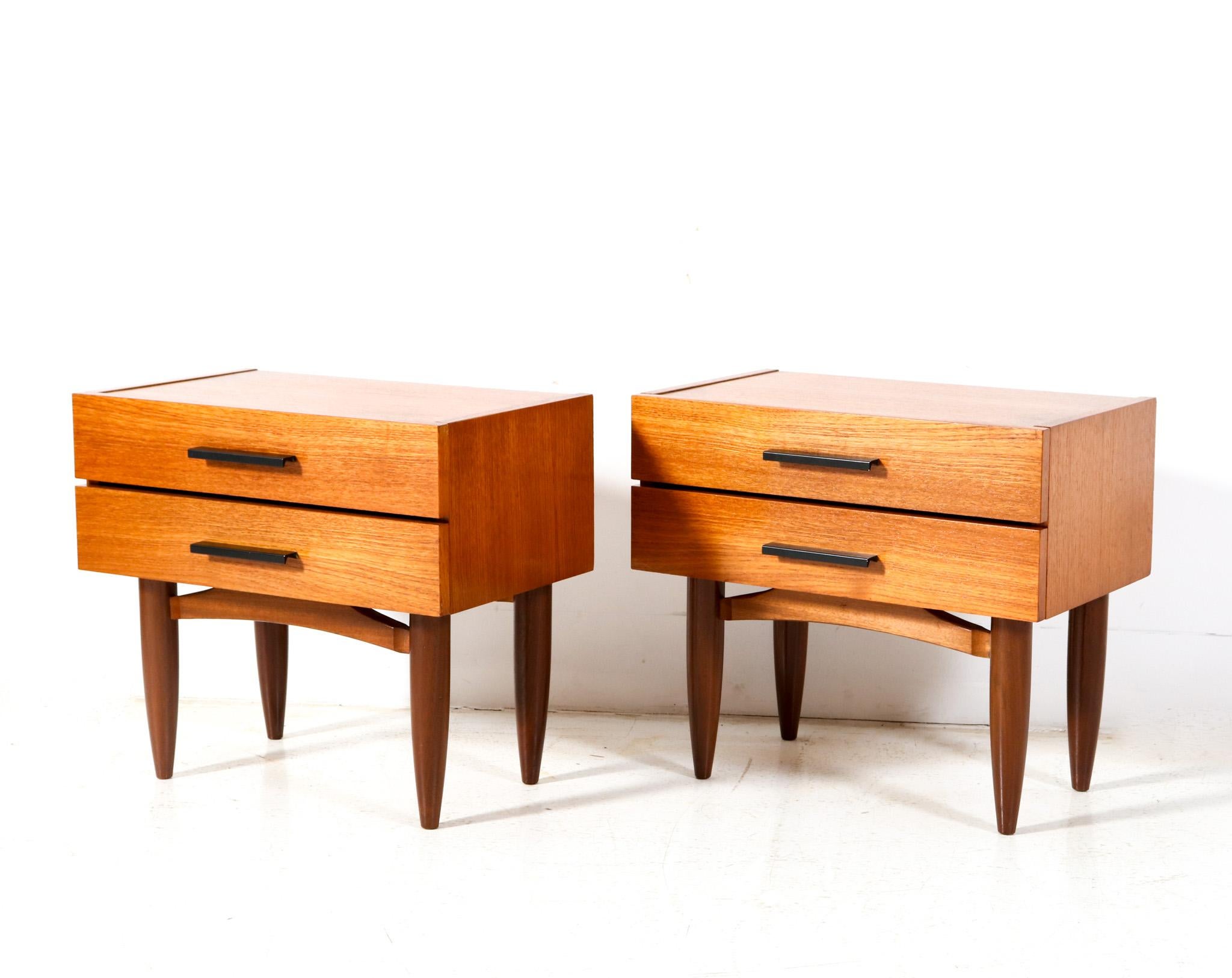 Two Teak Mid-Century Modern Nightstands or Bedside Tables, 1960s In Good Condition In Amsterdam, NL