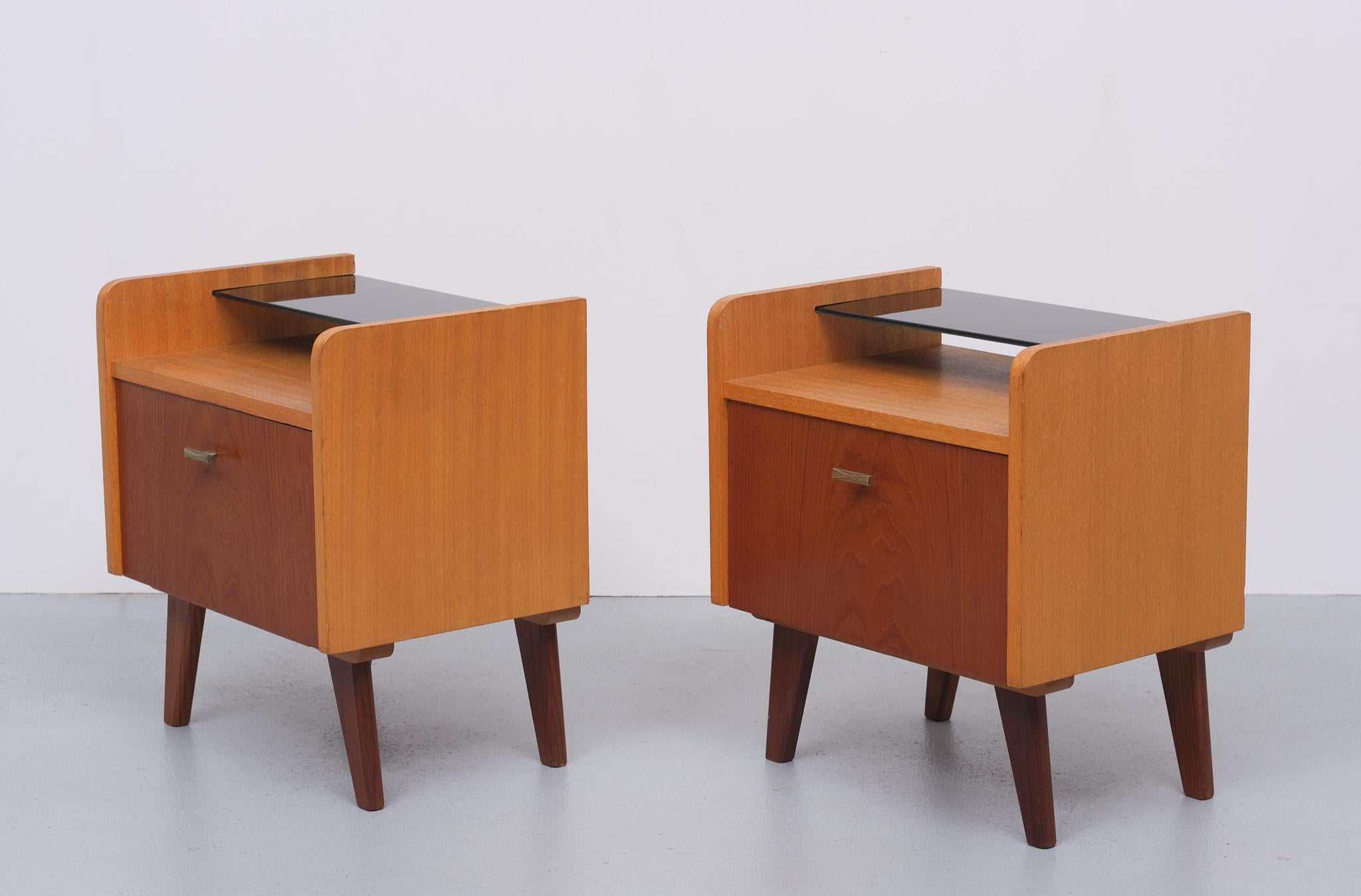Two Teak nightstands Dutch 1960s In Good Condition For Sale In Den Haag, NL