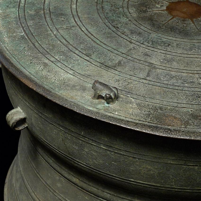 Hand-Crafted Two Thousand Year Old Han Frog Drum-Rare Chinese Rain Drum Southern China/Yunnan For Sale