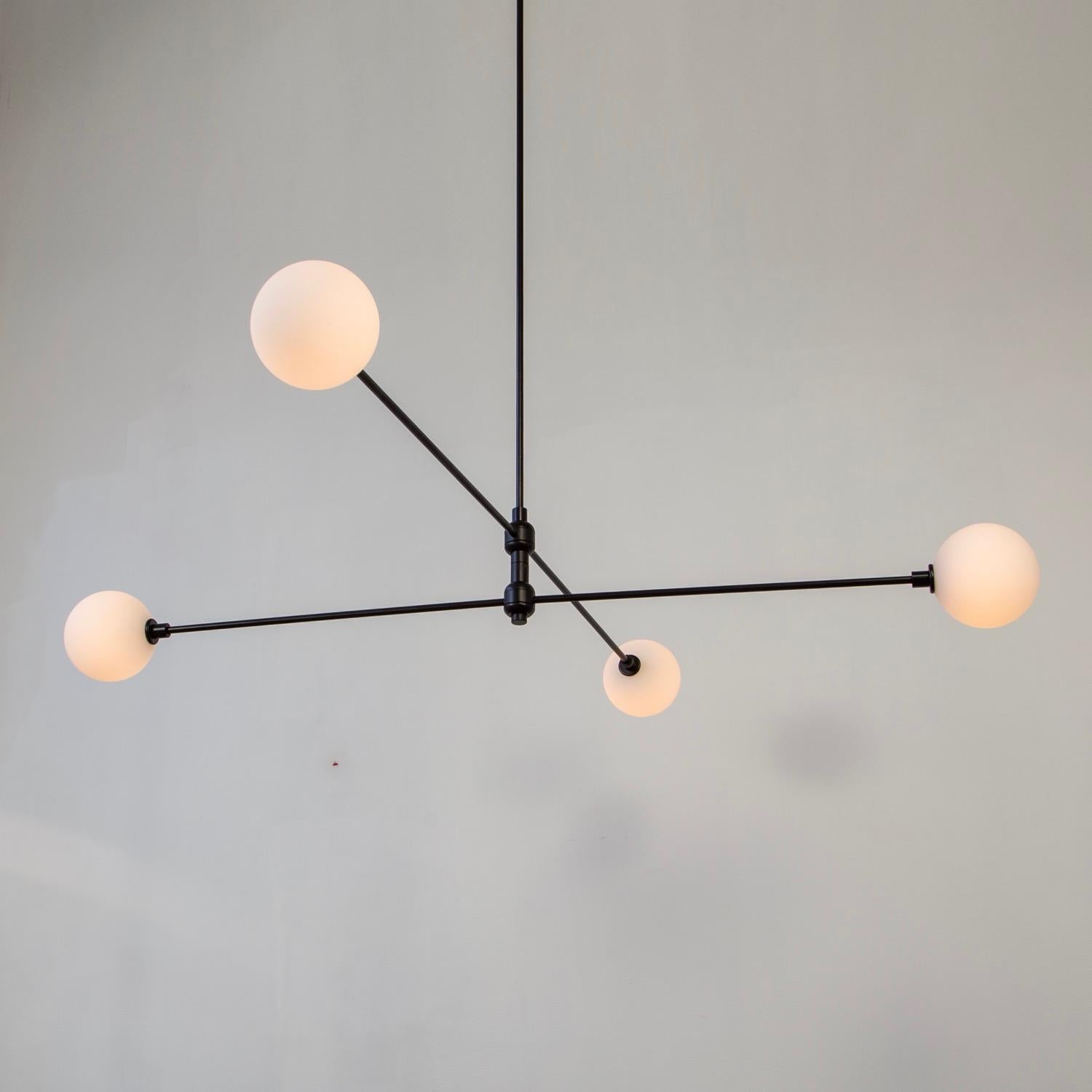 Moderne Lustre à deux niveaux par RESEARCH Lighting, grand verre, noir, fait sur commande en vente