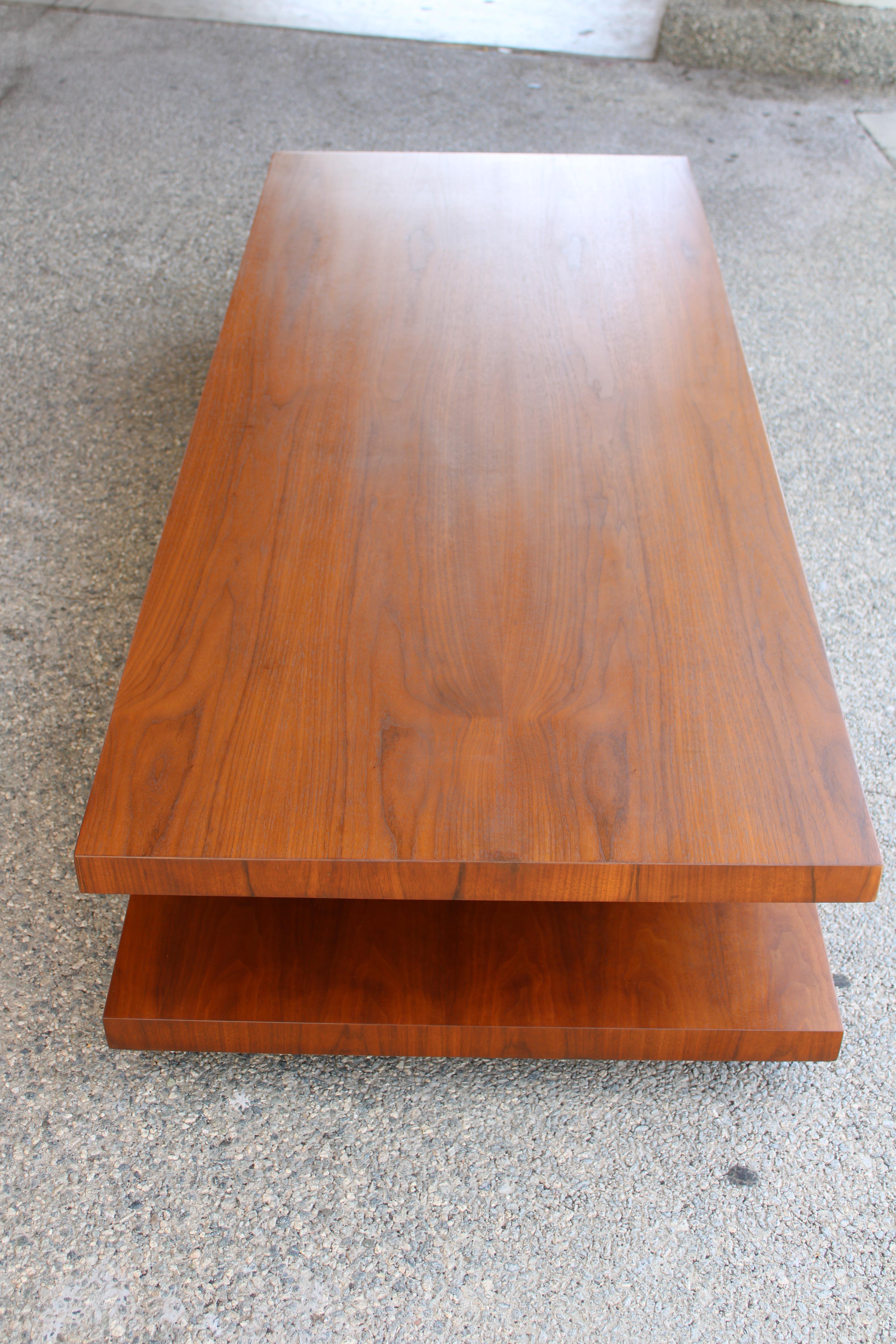 Mid-Century Modern Two Tier Coffee Table on Rollers, style of Van Keppel Green (VKG), Glass Top For Sale