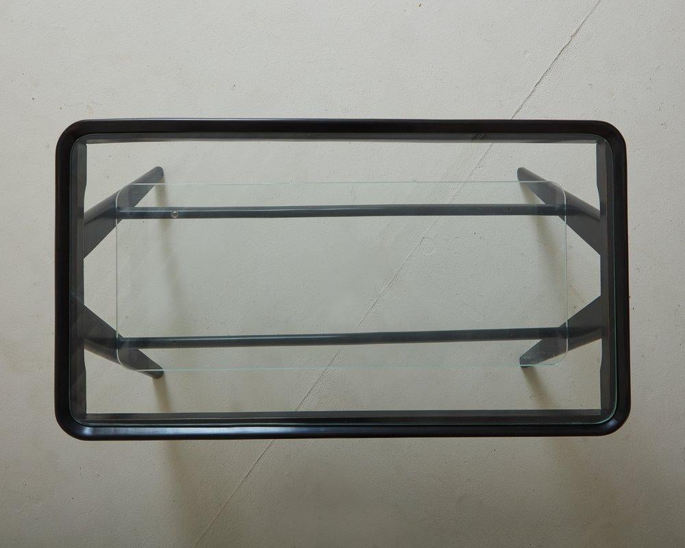 Zweistöckiger Beistelltisch aus ebonisiertem Holz und Glas, Italien 1960er Jahre (Italienisch)