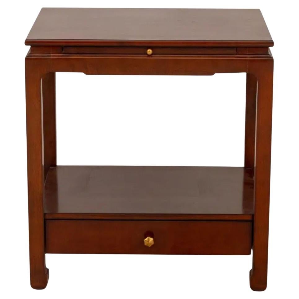 Mesa auxiliar de caoba de dos niveles con cajón