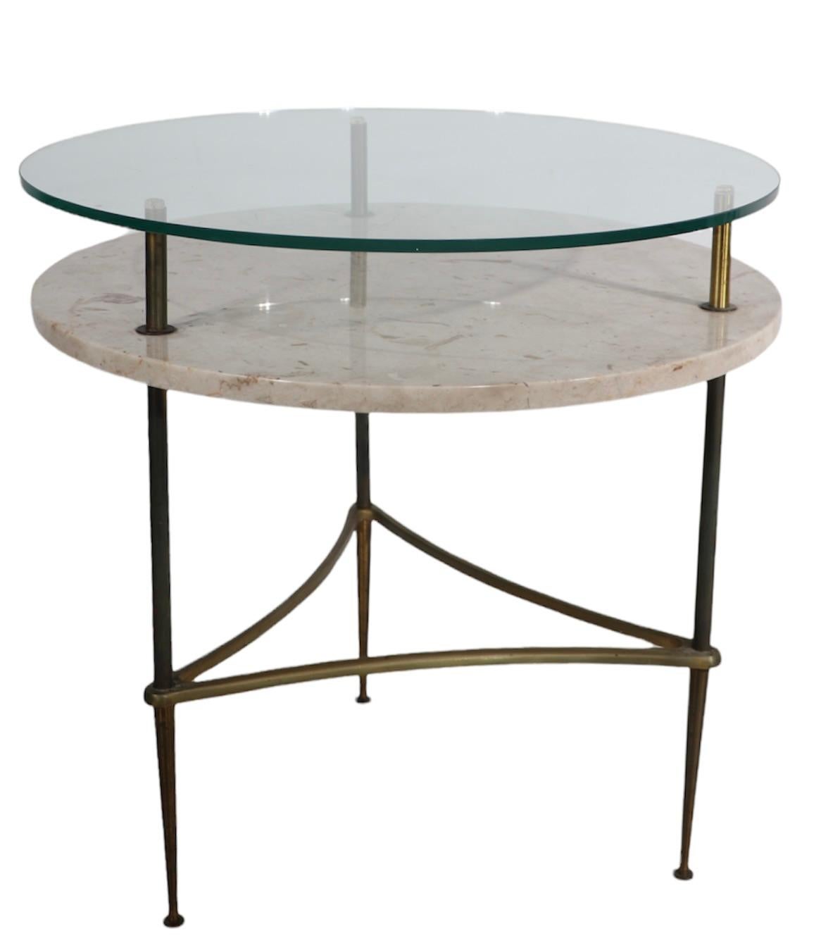 Two Tier Marble Glass Brass Side Table After Ponti In Good Condition For Sale In New York, NY