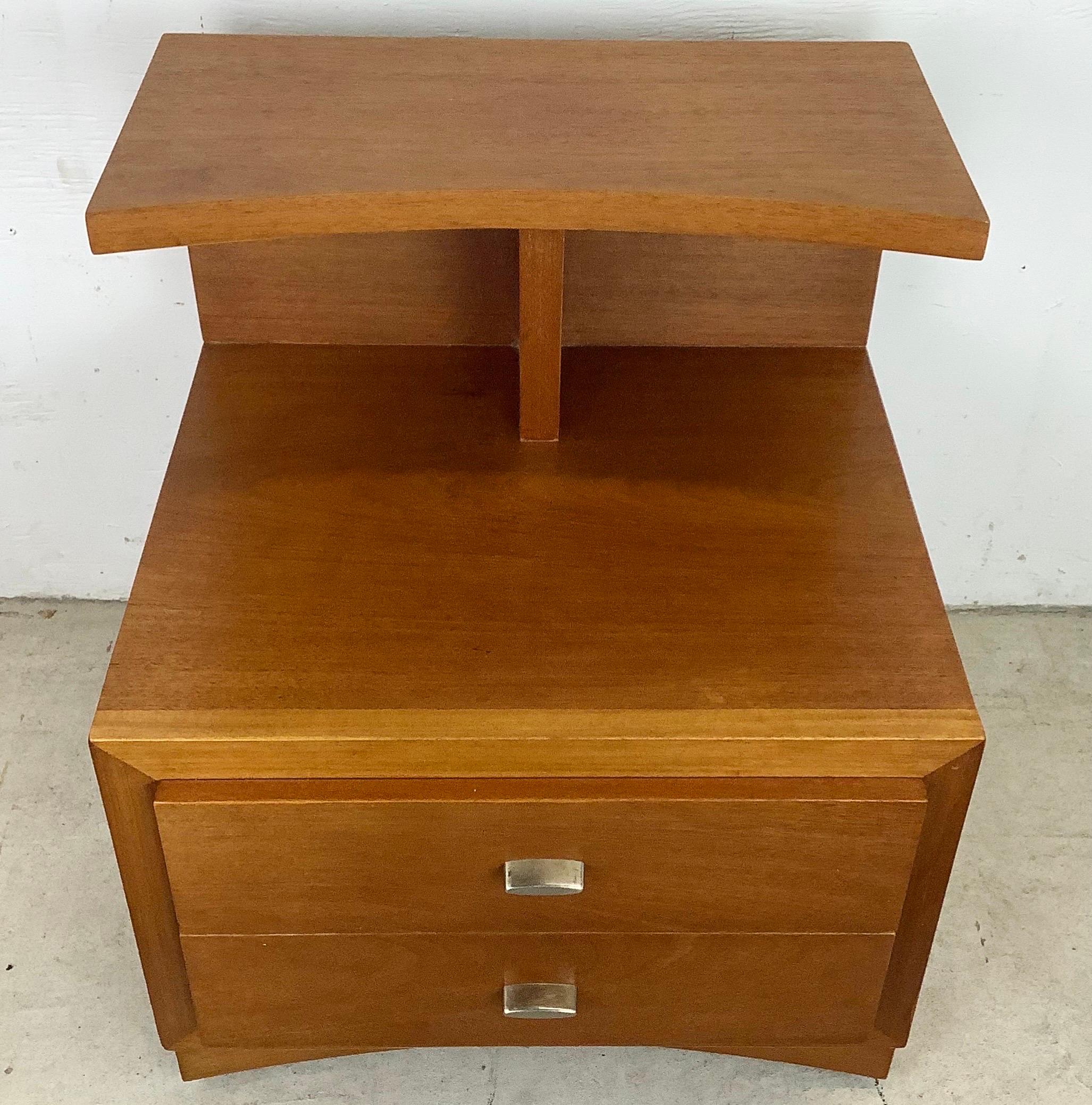 Two-Tier Midcentury Nightstand or End Table In Good Condition In Trenton, NJ
