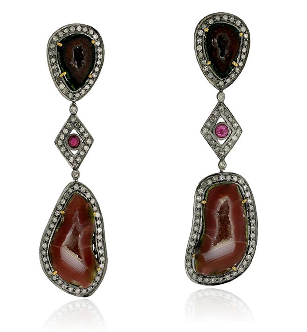 Two Tier Multicolor Sliced Geode Dangle Earrings with Ruby & Pave Daimonds In New Condition For Sale In New York, NY