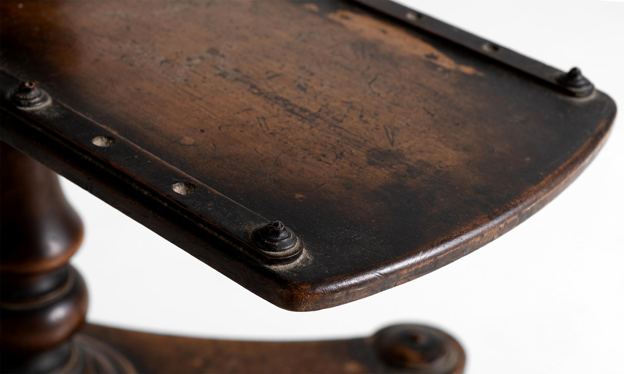 Two-Tier Occasional Table, England 19th Century In Good Condition In Culver City, CA