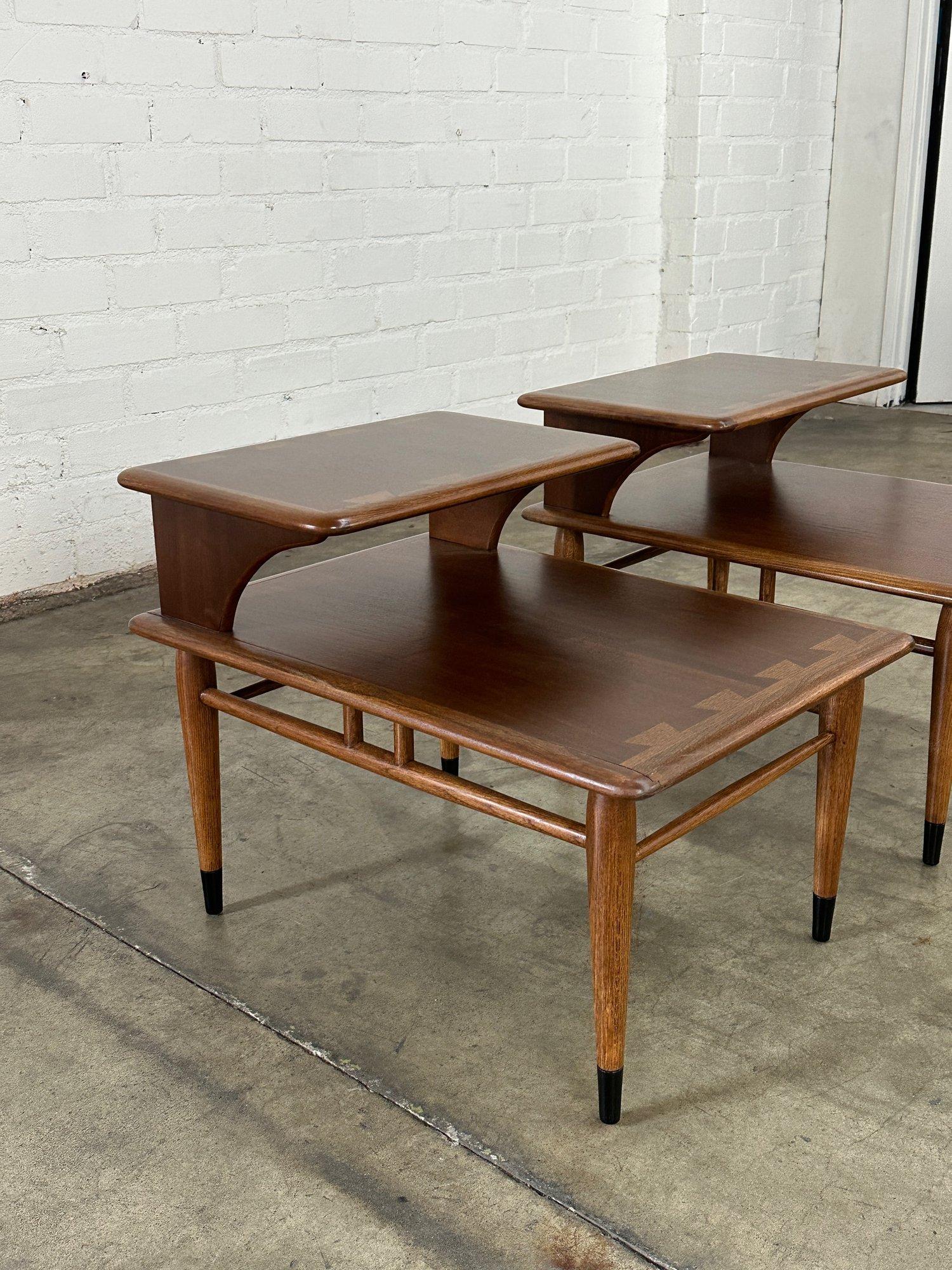 Mid-Century Modern Two tier side tables by Lane Acclaim- pair For Sale