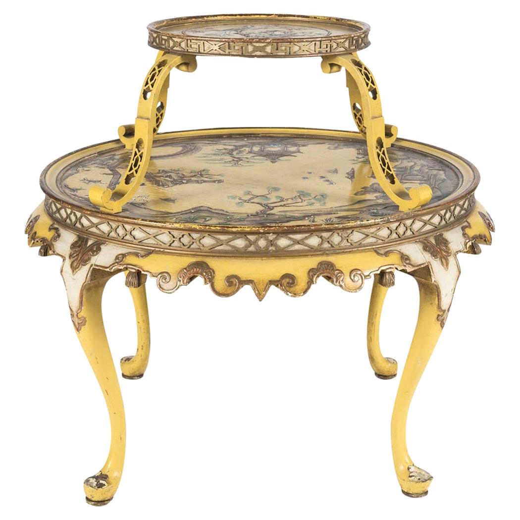 Table italienne à deux niveaux de style Chippendale chinois en vente