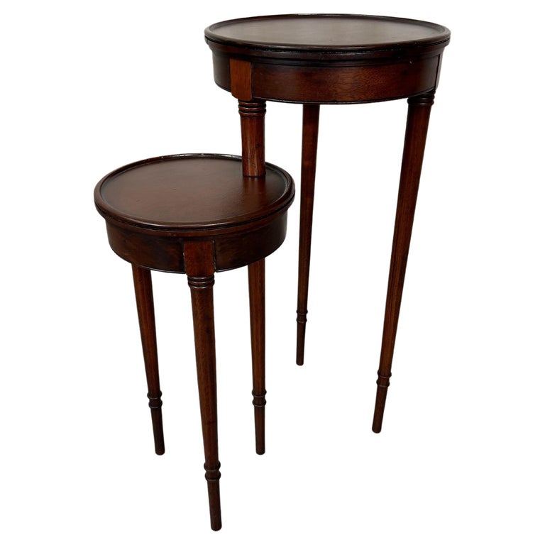 Portebougies à deux niveaux par Flint and Horner Co. de New York sur 1stDibs