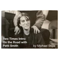 Two Times Intro On the Road mit Patti Smith von Michael Stipe, Hardcoverbuch
