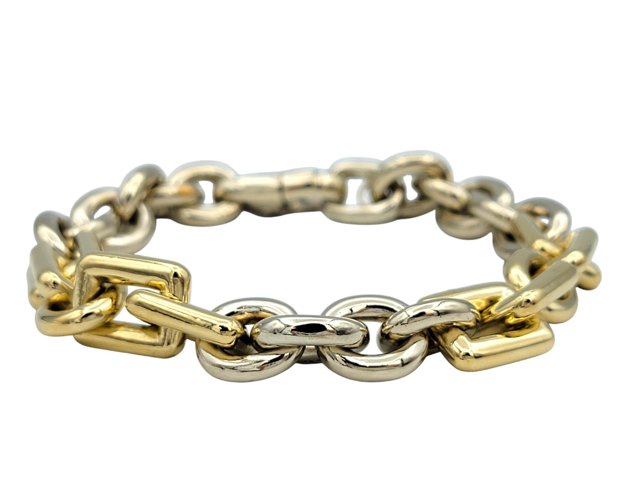 Contemporary Two-Tone 14 Karat Gold Alternating Circle and Square Chunky Chain Link Bracelet For Sale